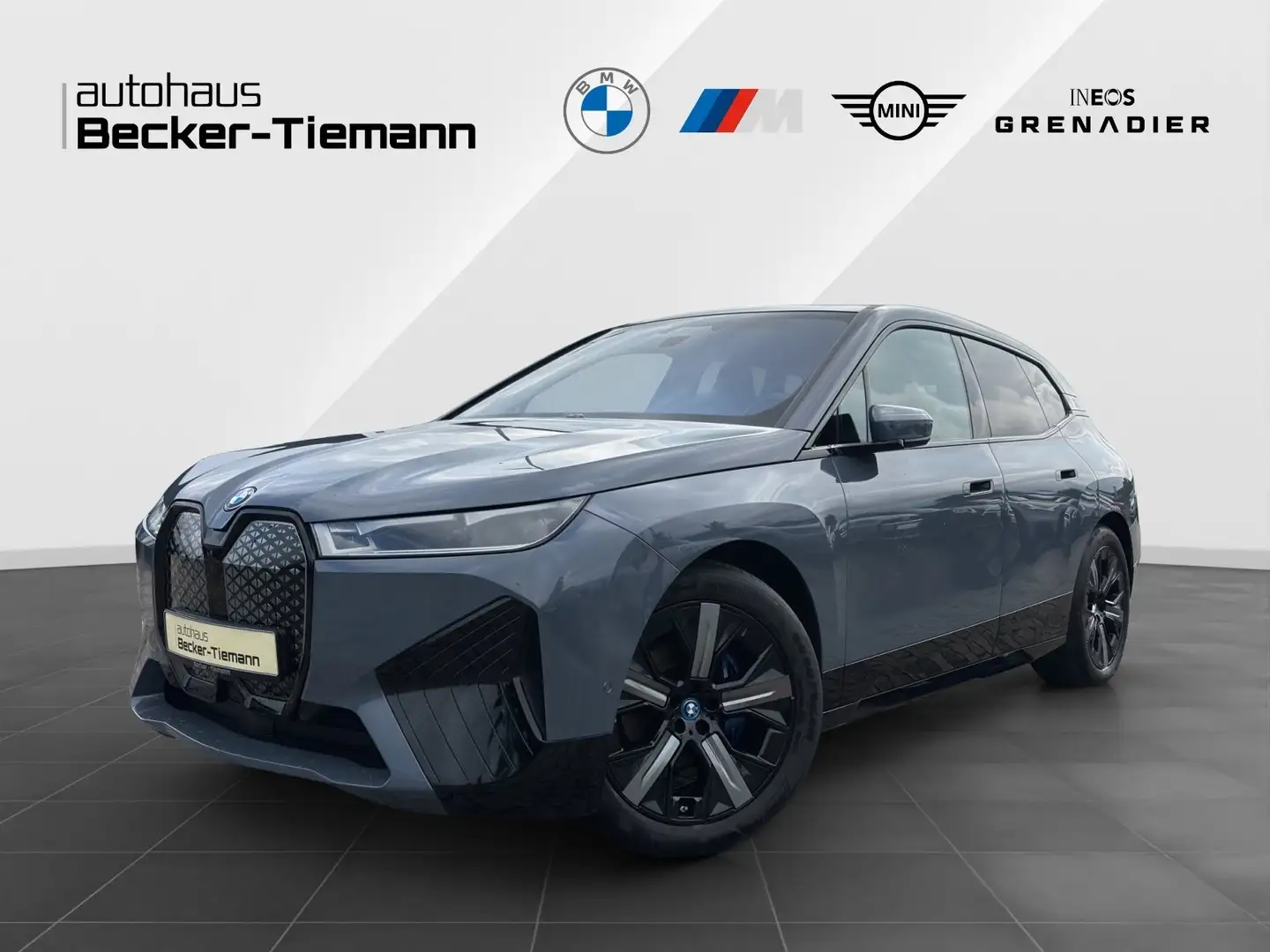 BMW iX xDrive40 Sportpaket/SkyLounge/Laser/DA+/PA+ Grijs - 1