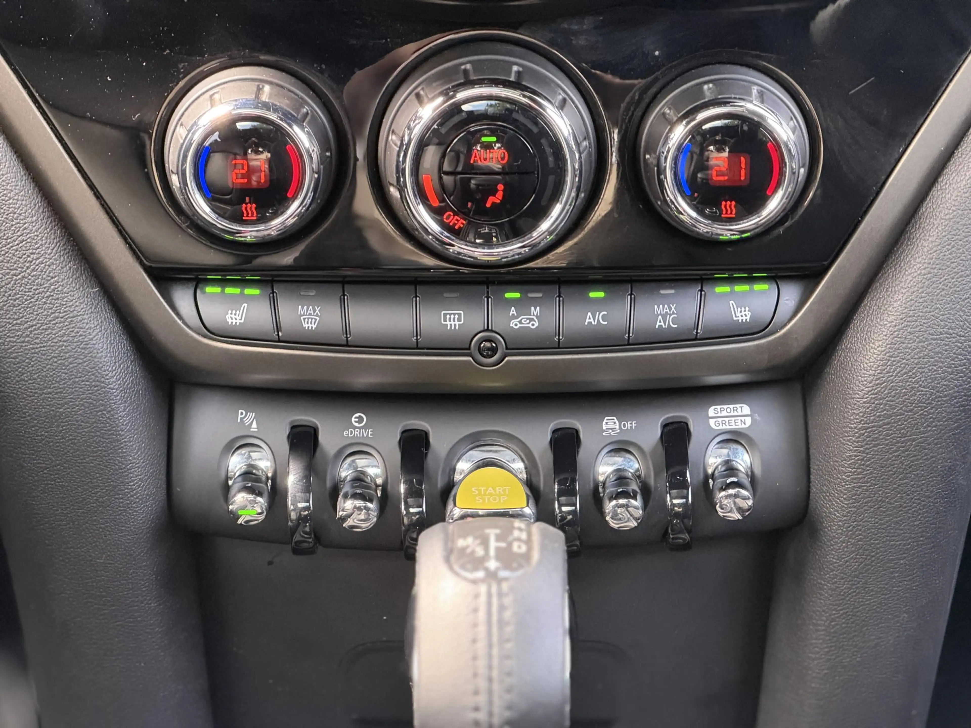 MINI Cooper SE Countryman 1.5 ALL4 |Pano|Leer|Black optic — photo 23