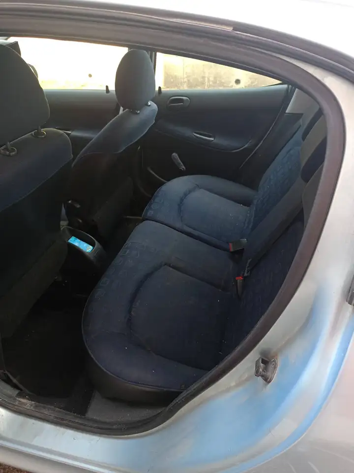 Peugeot 206 5p 1.9d XR c/2airbag, foto 5