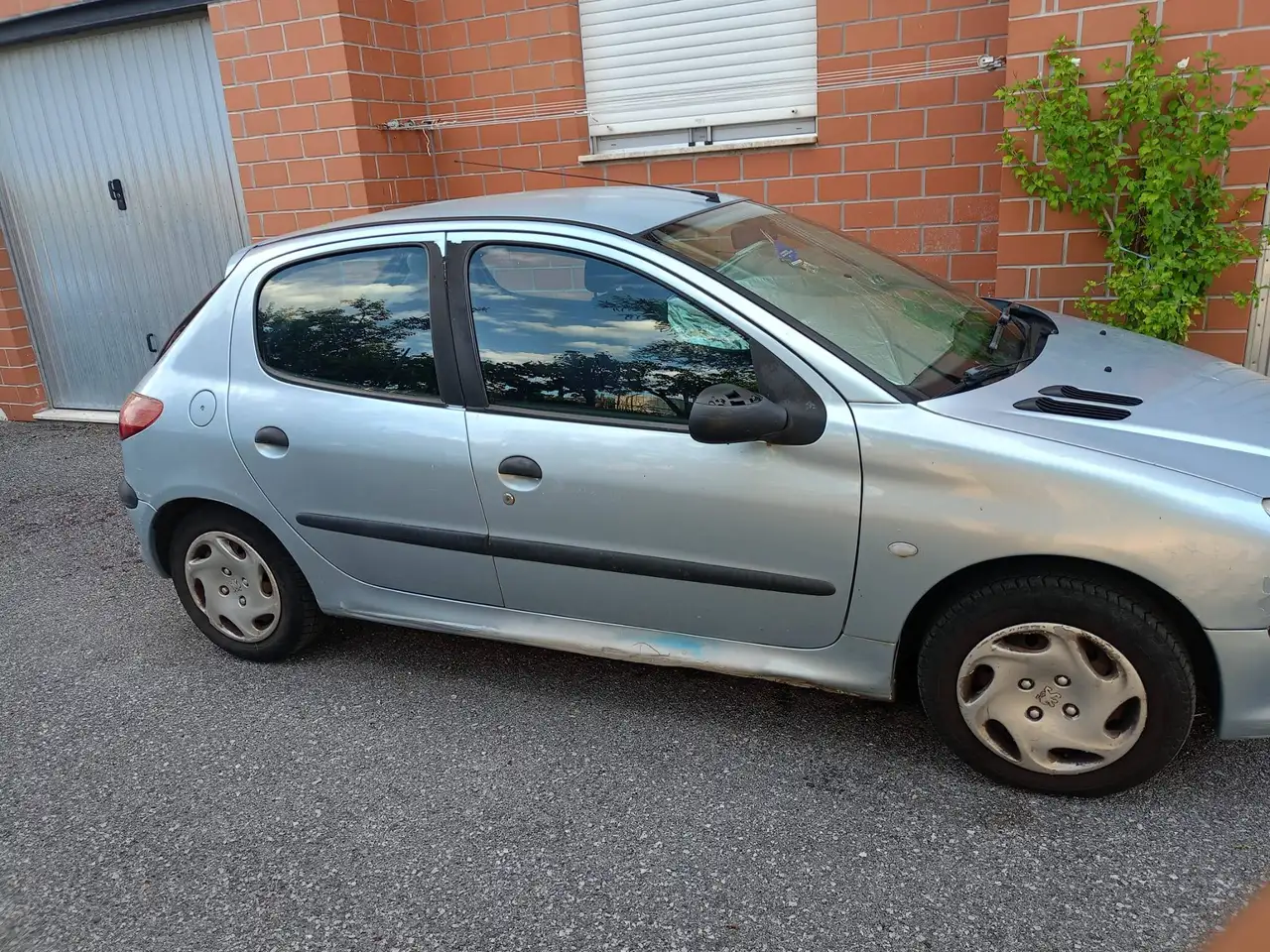 Peugeot 206 5p 1.9d XR c/2airbag, foto 3