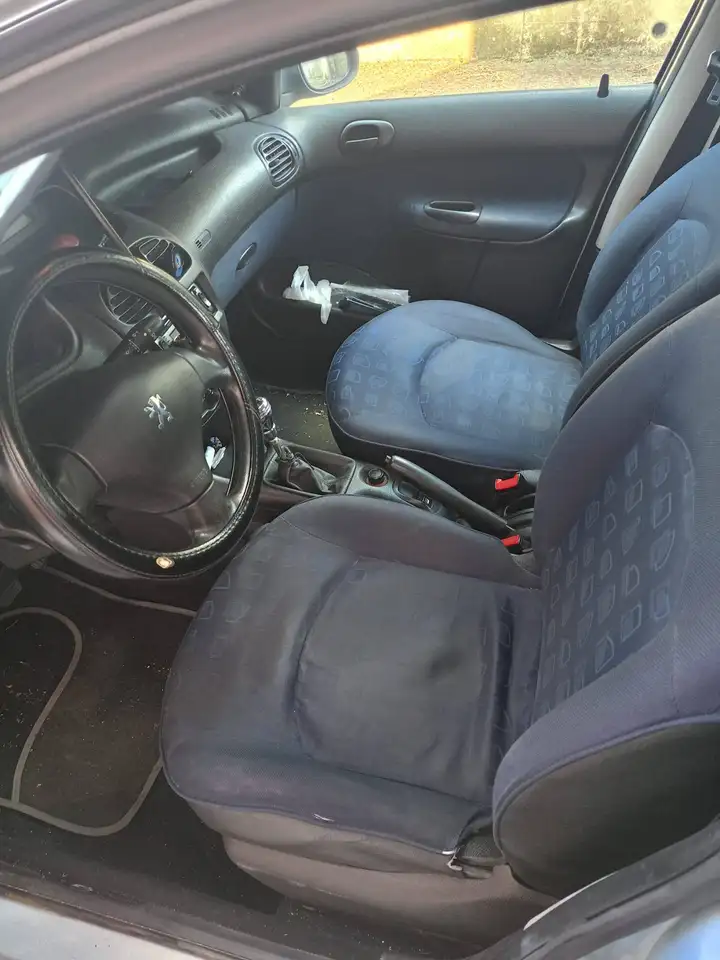Peugeot 206 5p 1.9d XR c/2airbag, foto 4