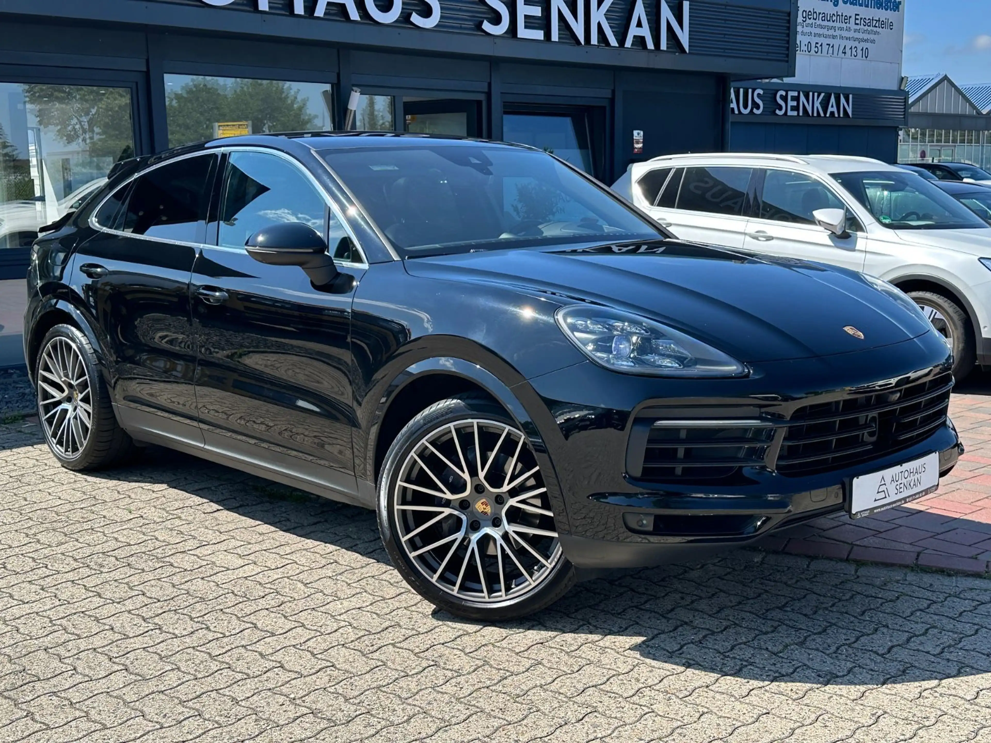 Porsche Cayenne Coupe*SPORT-CHRONO*PASM*HUD*360*PANO* — photo 11