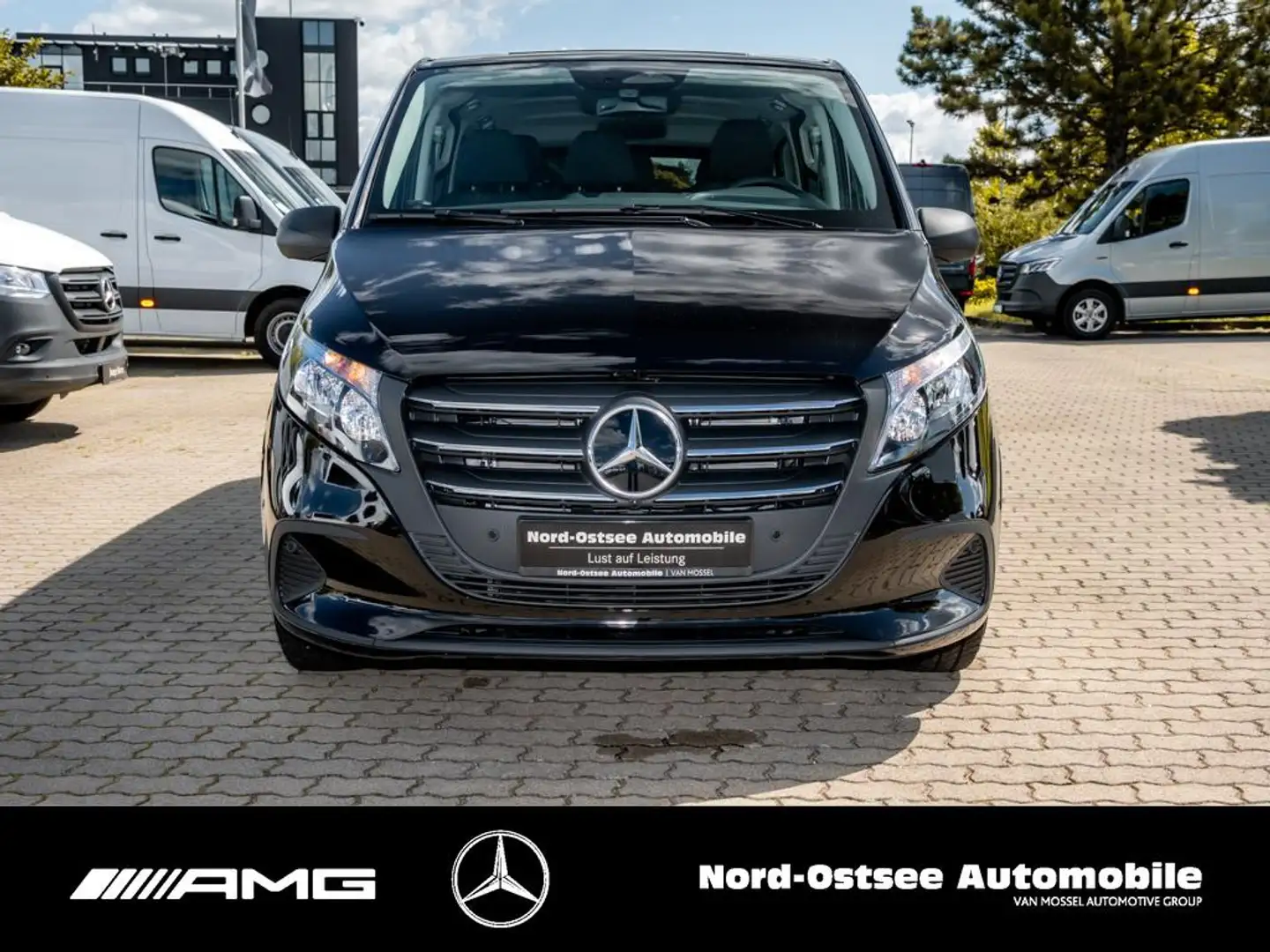 Mercedes-Benz Vito 114 TOURER EXTRALANG 2 SCHIEBETÜREN MBUX Zwart - 2