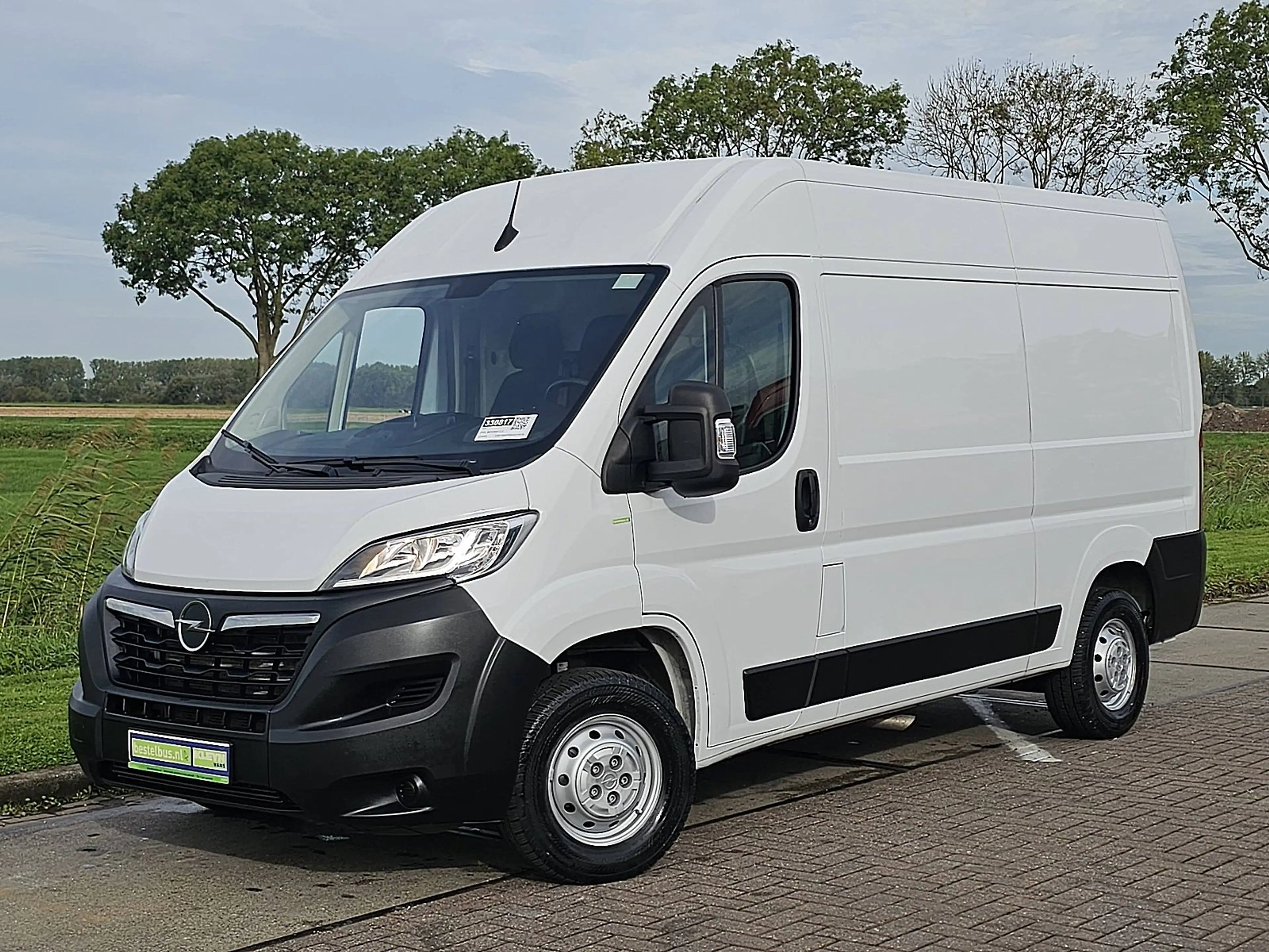 Opel Movano 2.2 L2H2 Airco Euro6 — photo 2