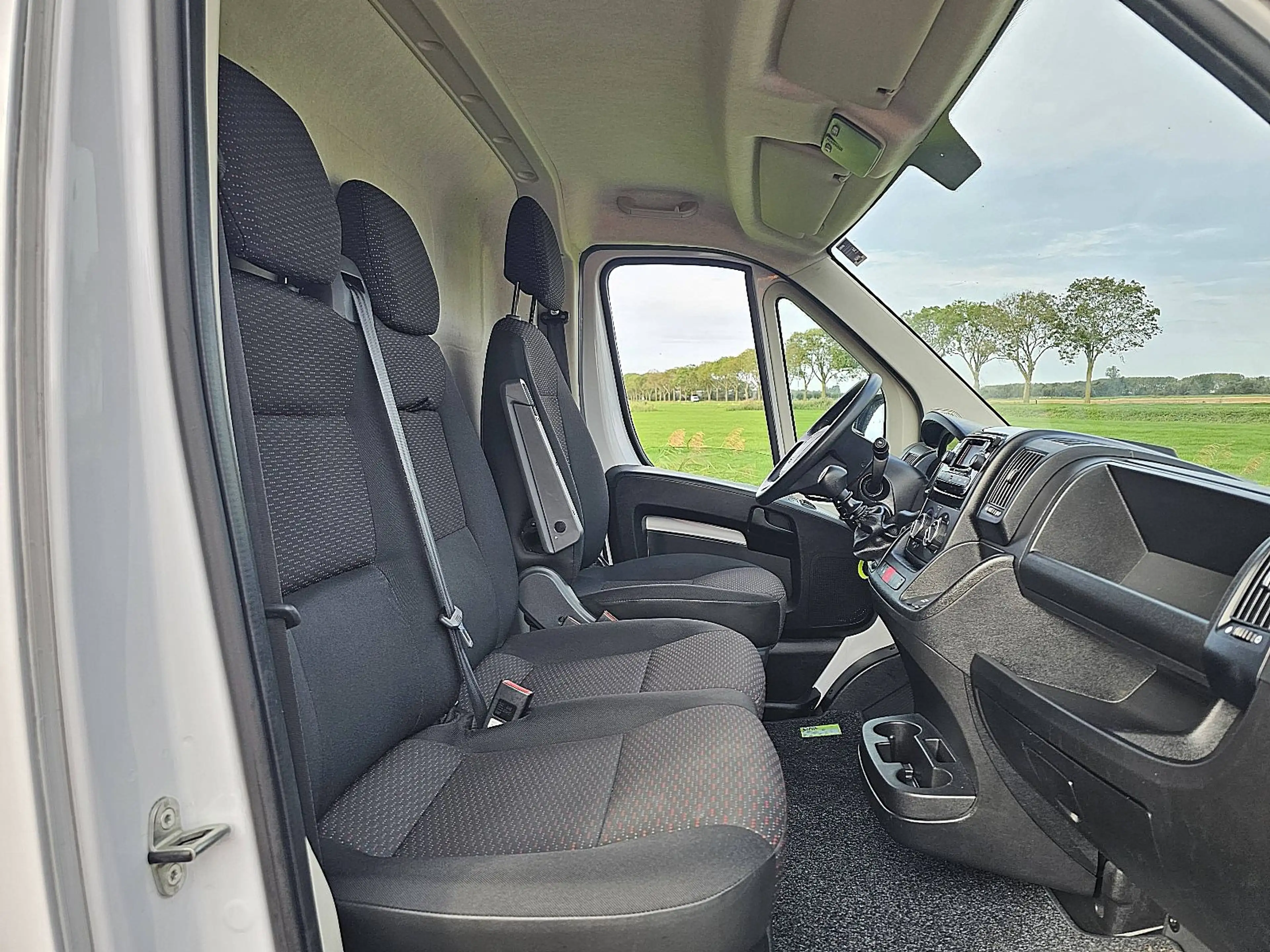 Opel Movano 2.2 L2H2 Airco Euro6 — photo 7