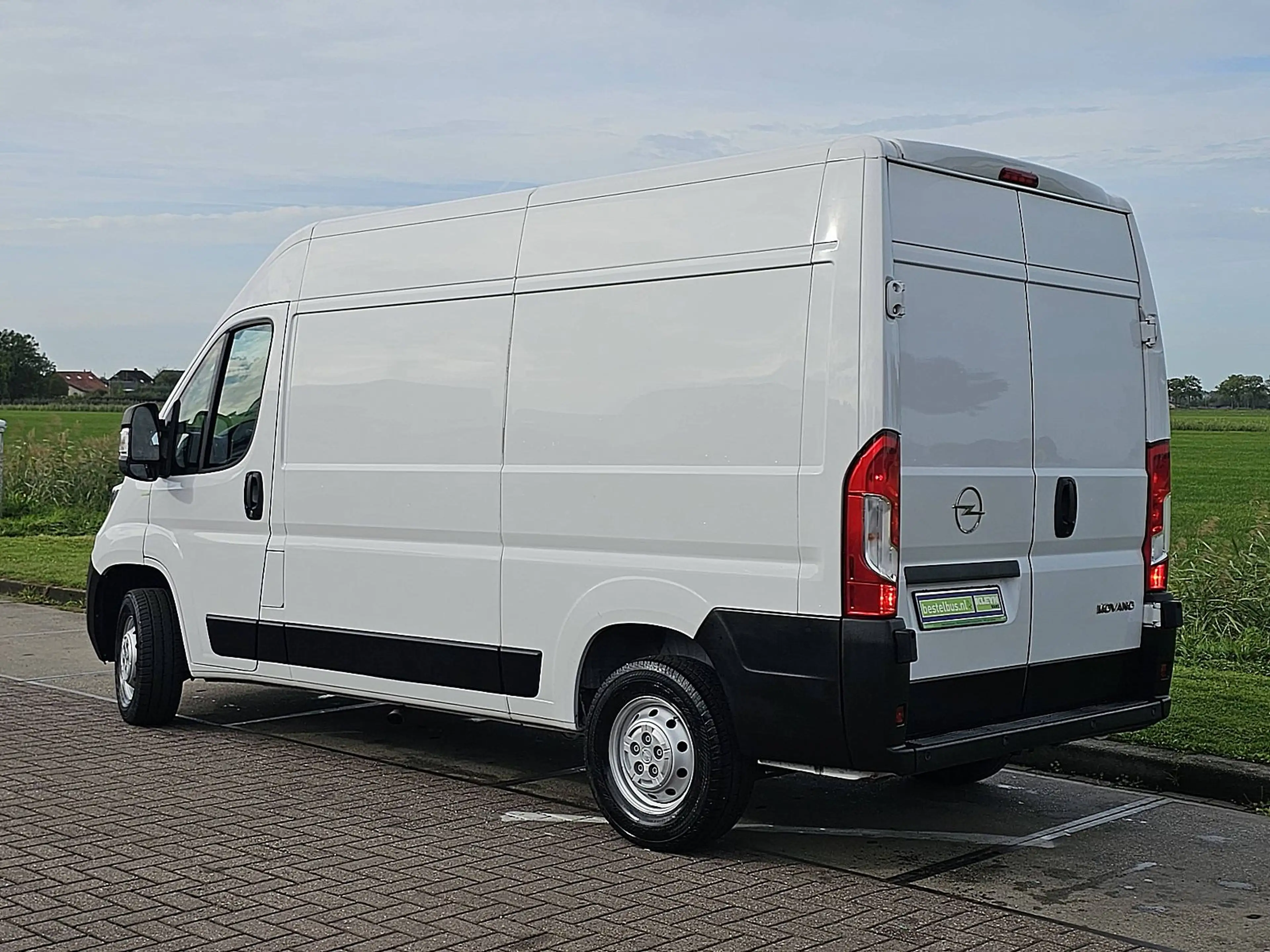 Opel Movano 2.2 L2H2 Airco Euro6 — photo 6
