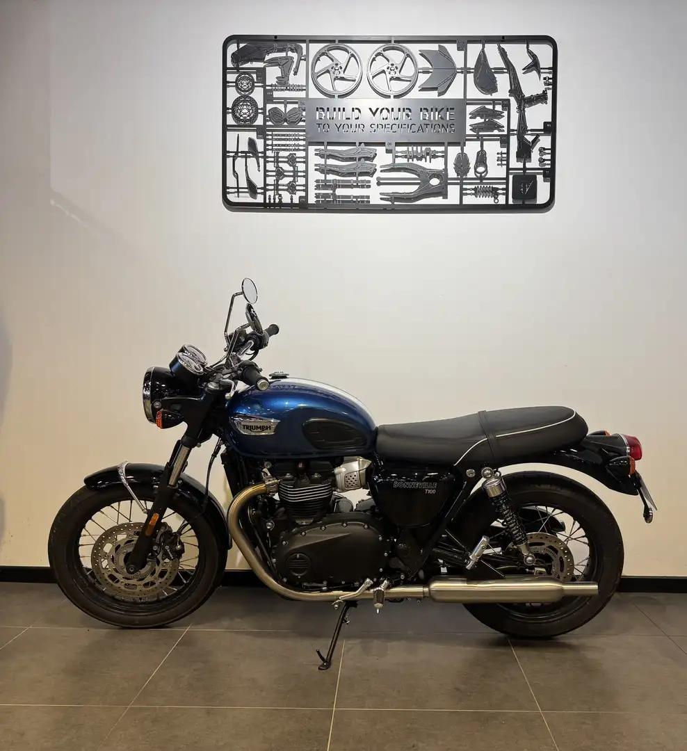 Triumph Bonneville T100 Azul - 2