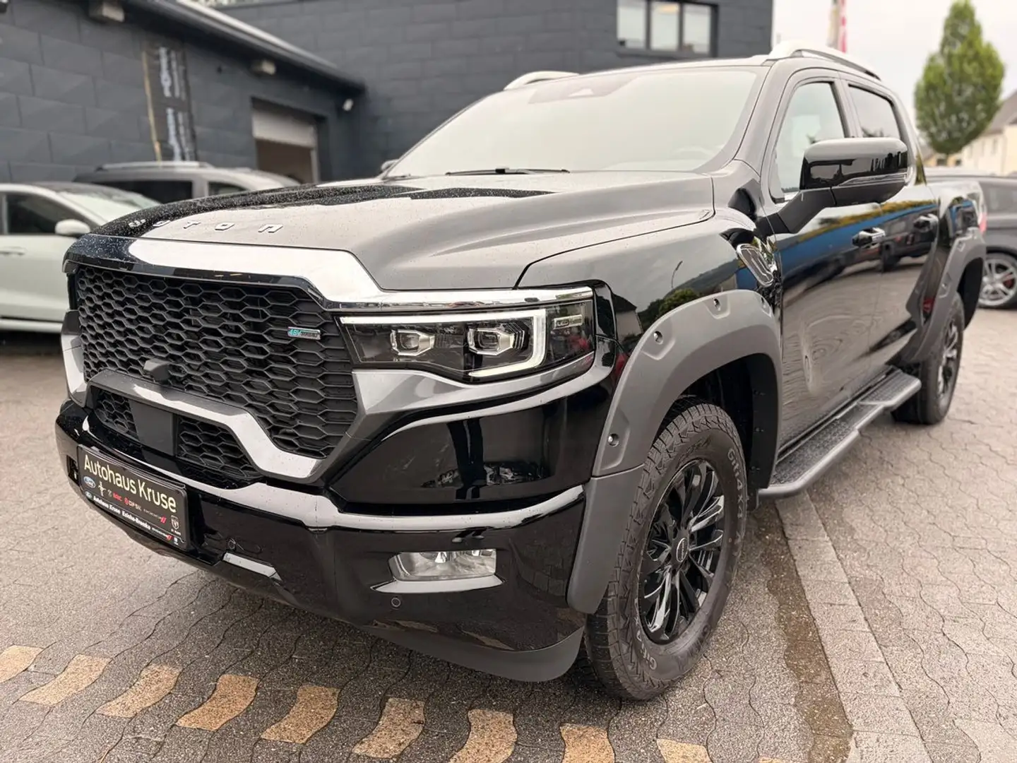 Foton 4 Ultra (MHEV) 2.0l 117kW Diesel 4x4 AT+Panorama Schwarz - 2