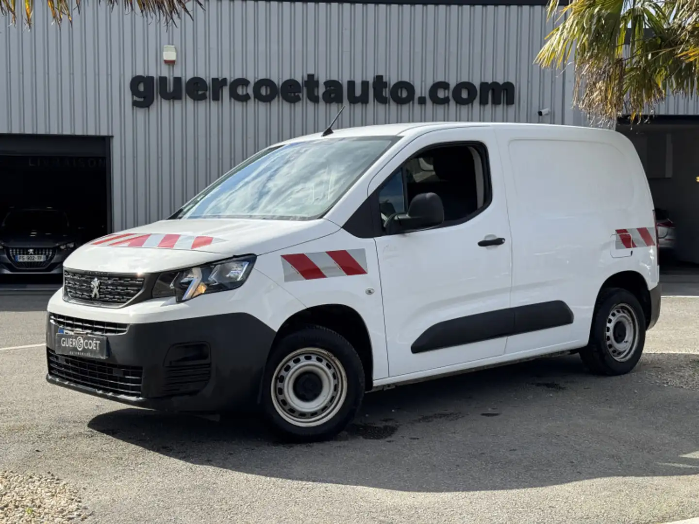 Peugeot Partner STANDARD 650KG BLUEHDI 75CH PRO Blanc - 1
