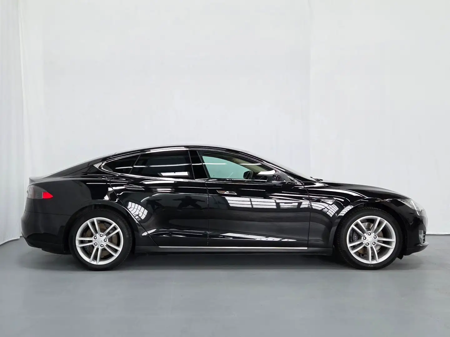 Tesla Model S S70 Schwarz - 2