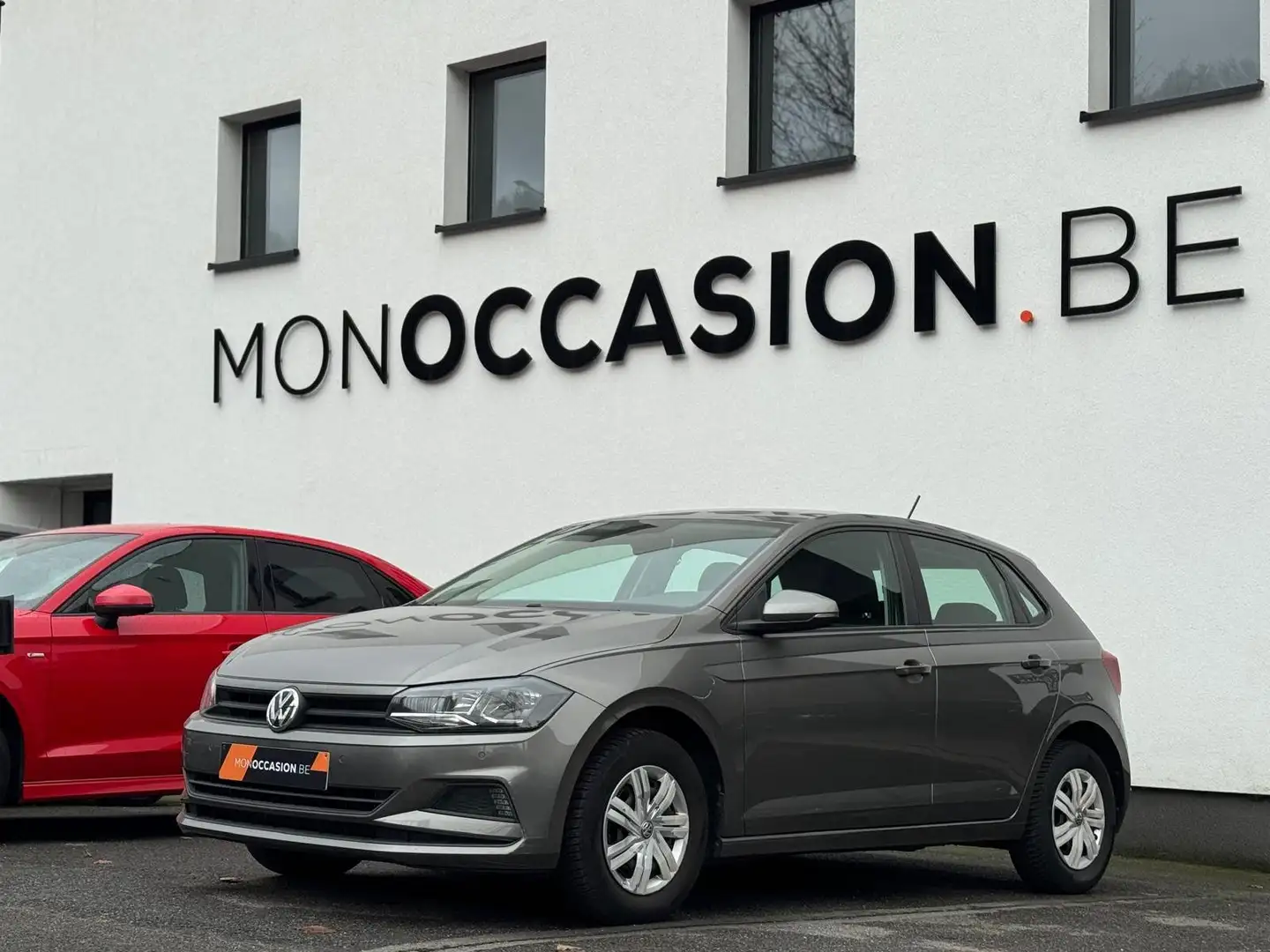 Volkswagen Polo 1.0 TSi GPS CAPTEURS CARPLAY LED DE JOUR Argent - 1