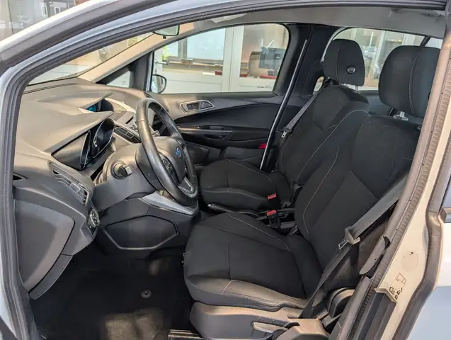 Ford B-Max view 7