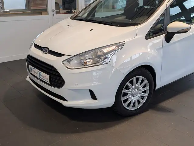 Ford B-Max view 5