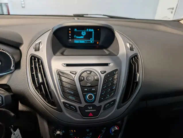 Ford B-Max view 15