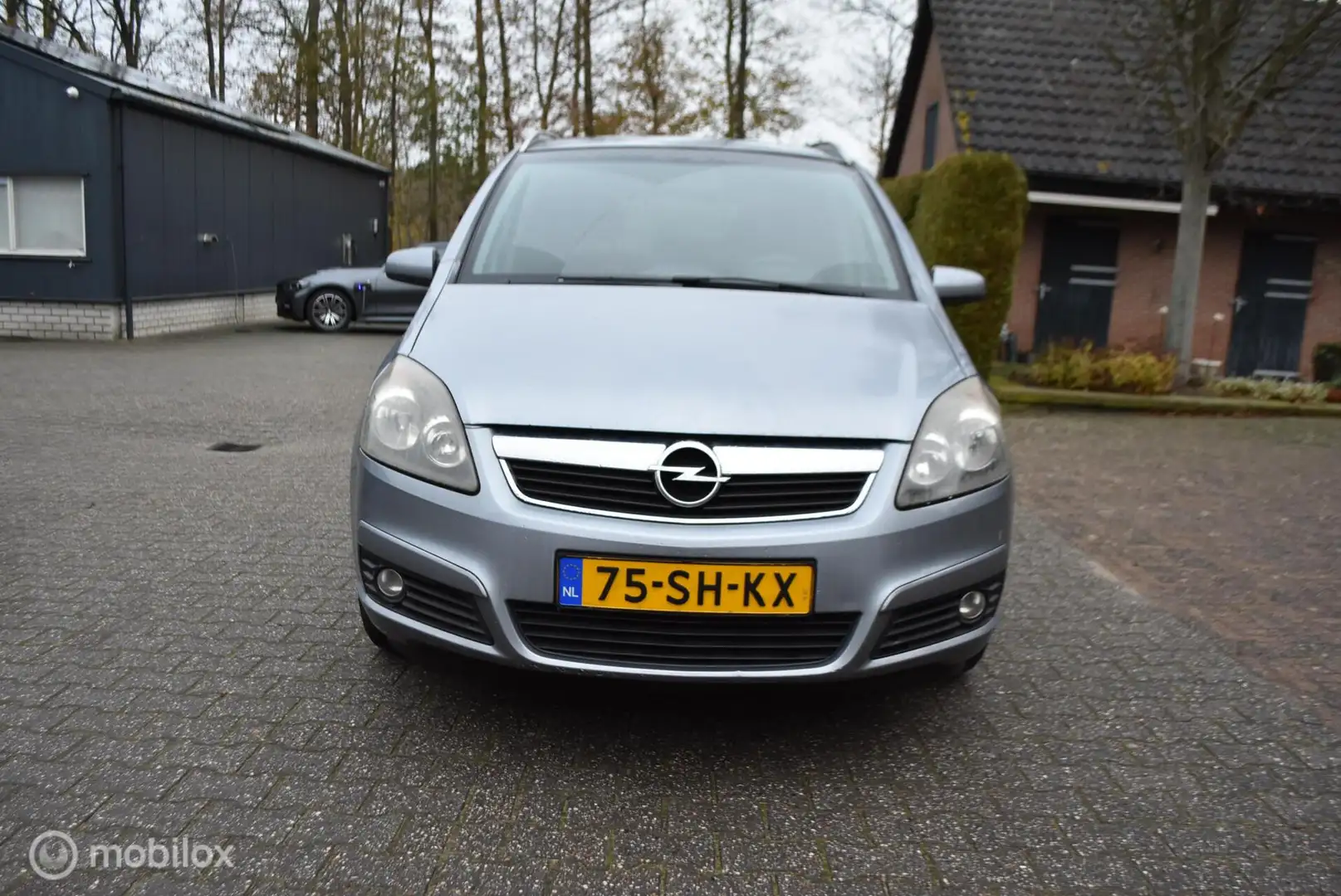 Opel Zafira 2.2 ENJOY 7 PERSOONS 2.2 Enjoy Grijs - 2