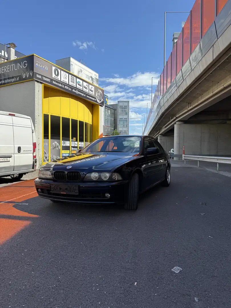 BMW 525 E39 - 1