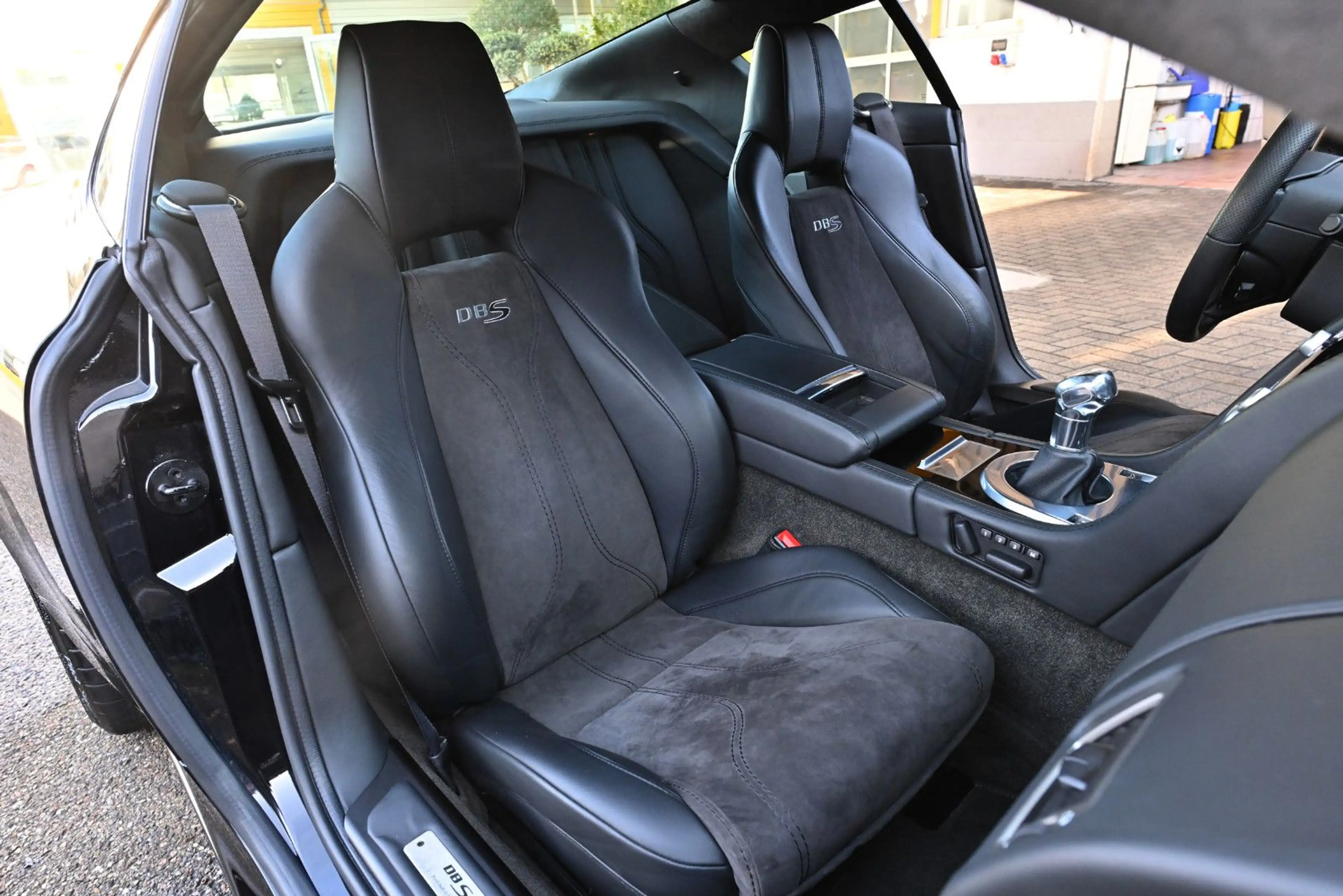 Aston Martin DBS -Handschalter/TipTop/Gr. Wartung & Kuppl. neu — photo 12