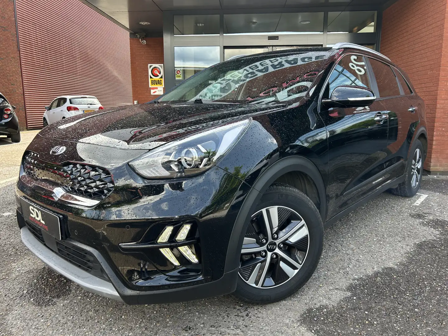 Kia Niro 1.6 GDi Hybrid DynamicLine // KEYLESS // ADAPTIV C Zwart - 2