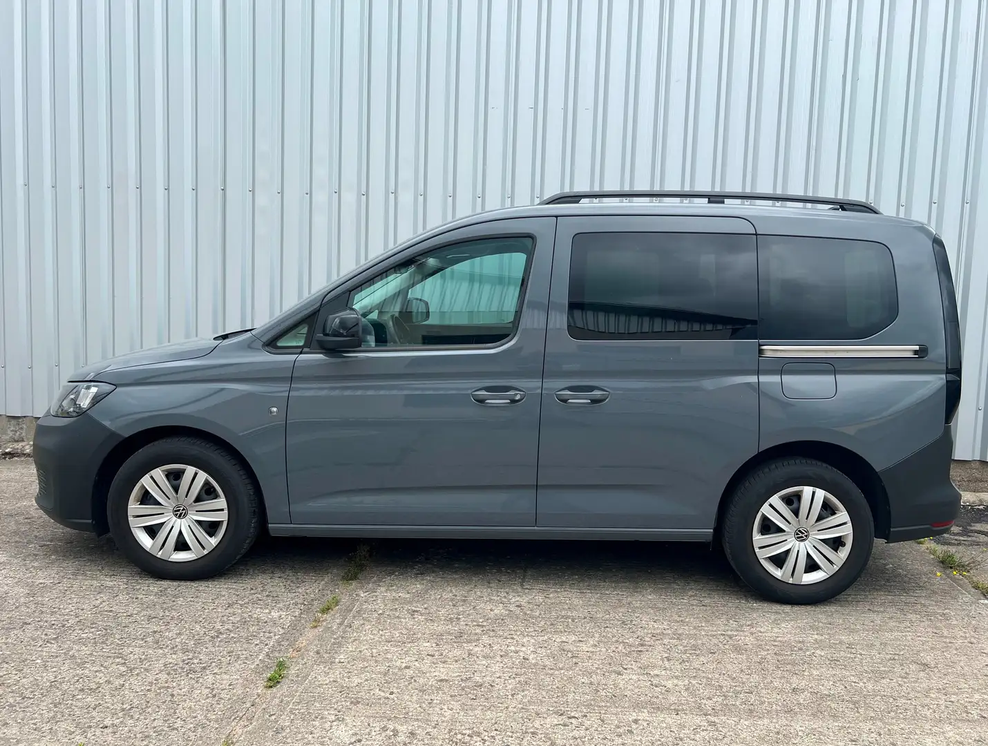 Volkswagen Caddy Basis Grau - 2