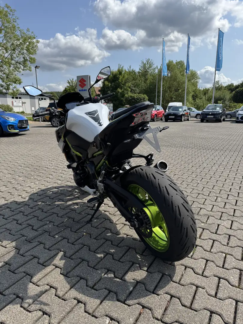 Kawasaki Z 900 Mit vielen Extras: SC Projekt Auspuff u.s.w. Weiß - 2