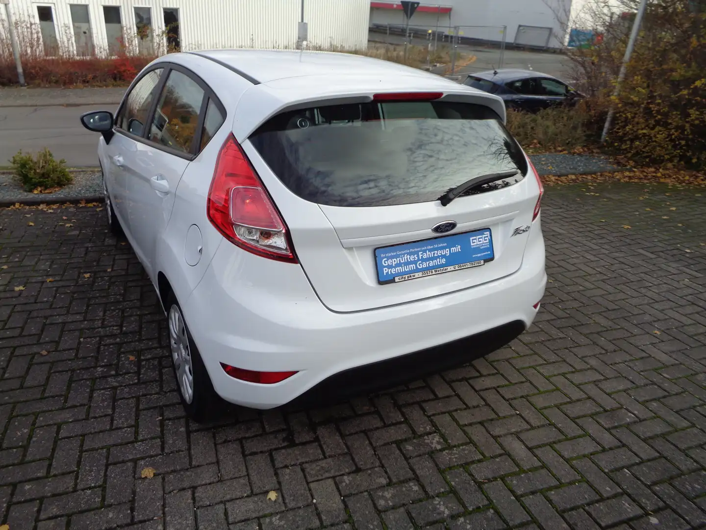 Ford Fiesta Trend, 1.Hand,Klima, nur 17TKM Blanc - 2