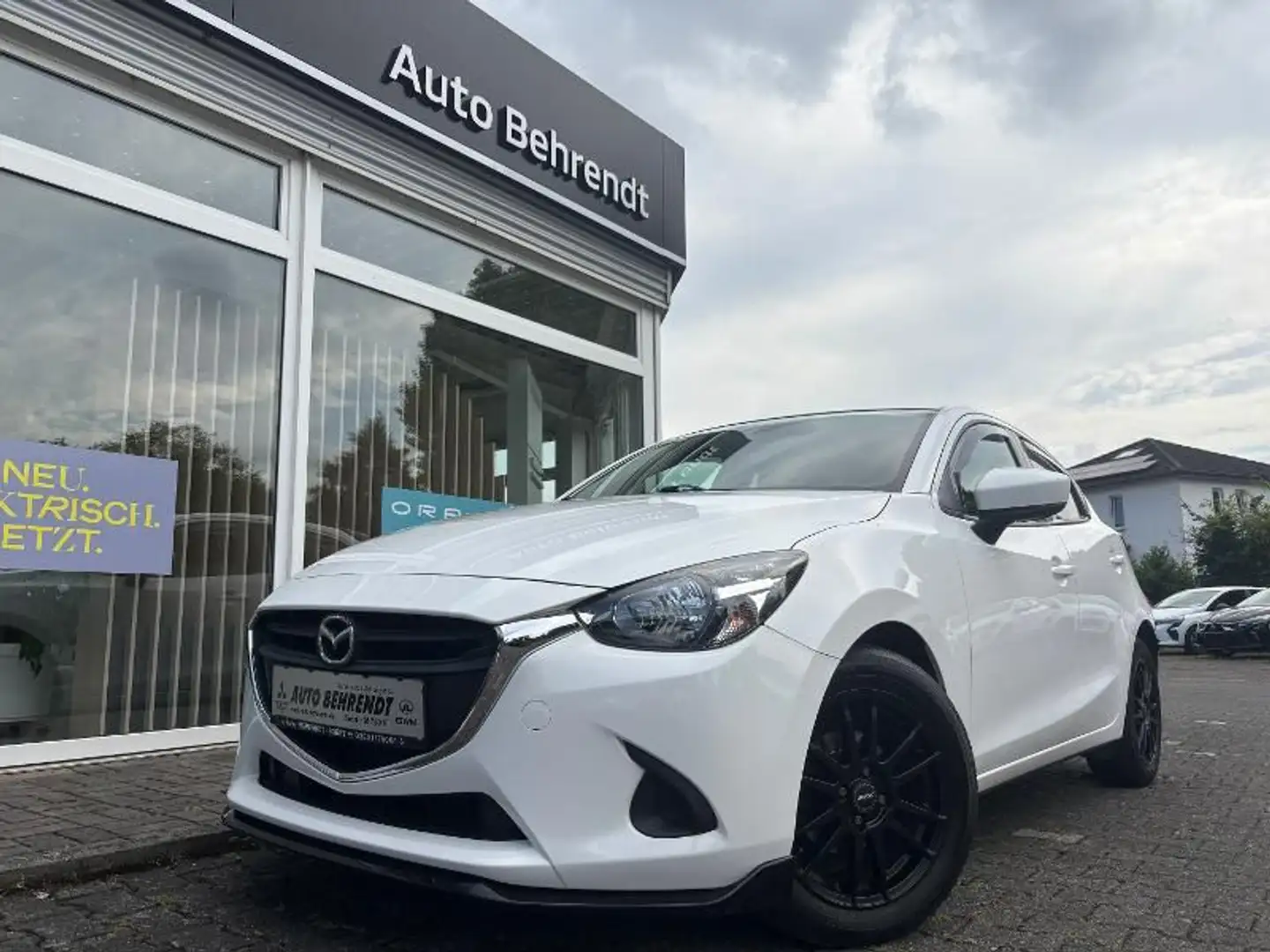Mazda 2 1.5 SKYACTIV-G 90 Kizoku *Tempomat*Navi*Klima* Blanc - 1