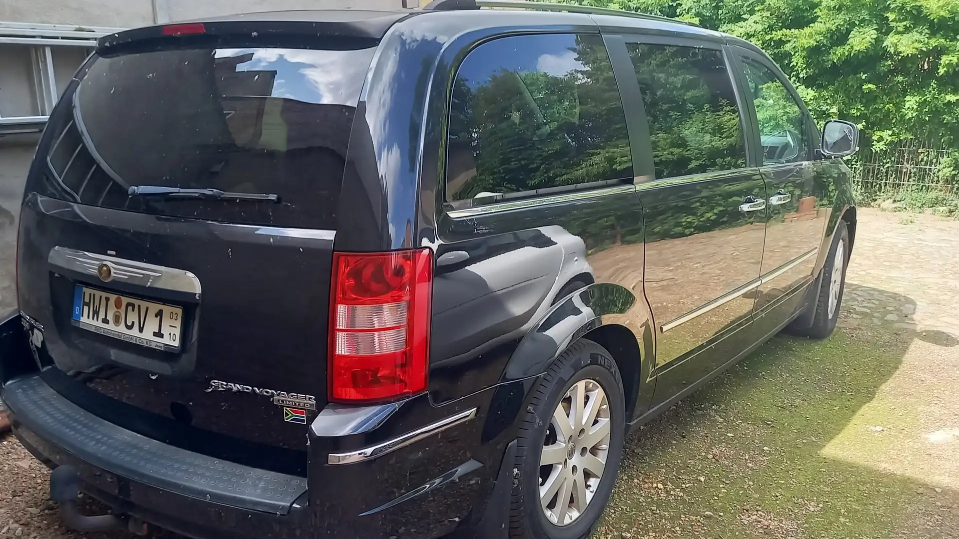 Chrysler Grand Voyager Voyager Diesel 2.8 CRD Automatik LX Czarny - 2