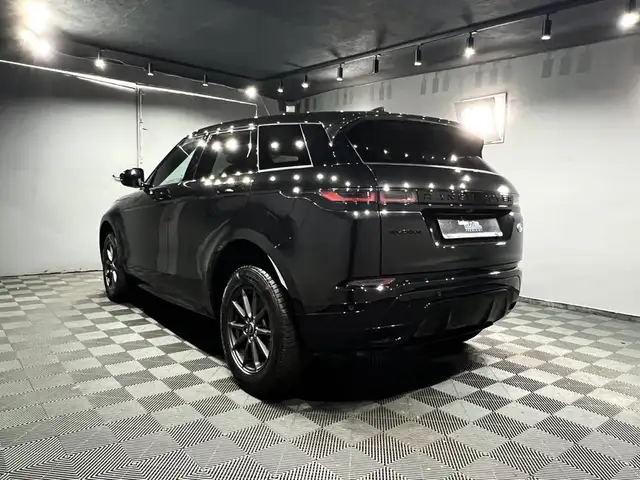 Land Rover Range Rover Evoque view 3