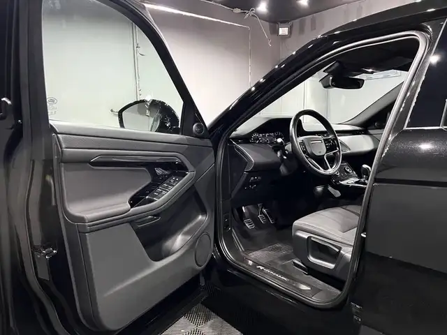 Land Rover Range Rover Evoque view 9