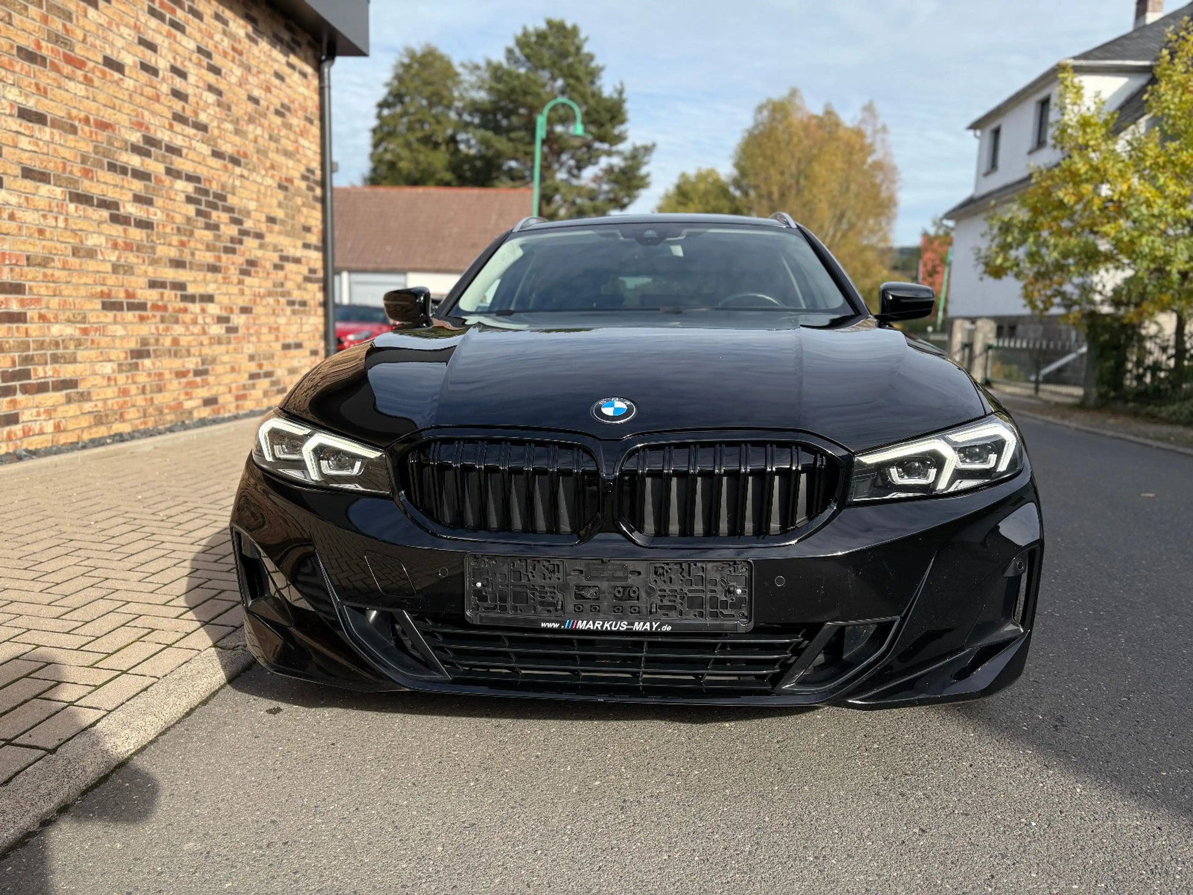 BMW 318 i Tour LCI Navi Sportsitz LED Shz PDC DAB — photo 2