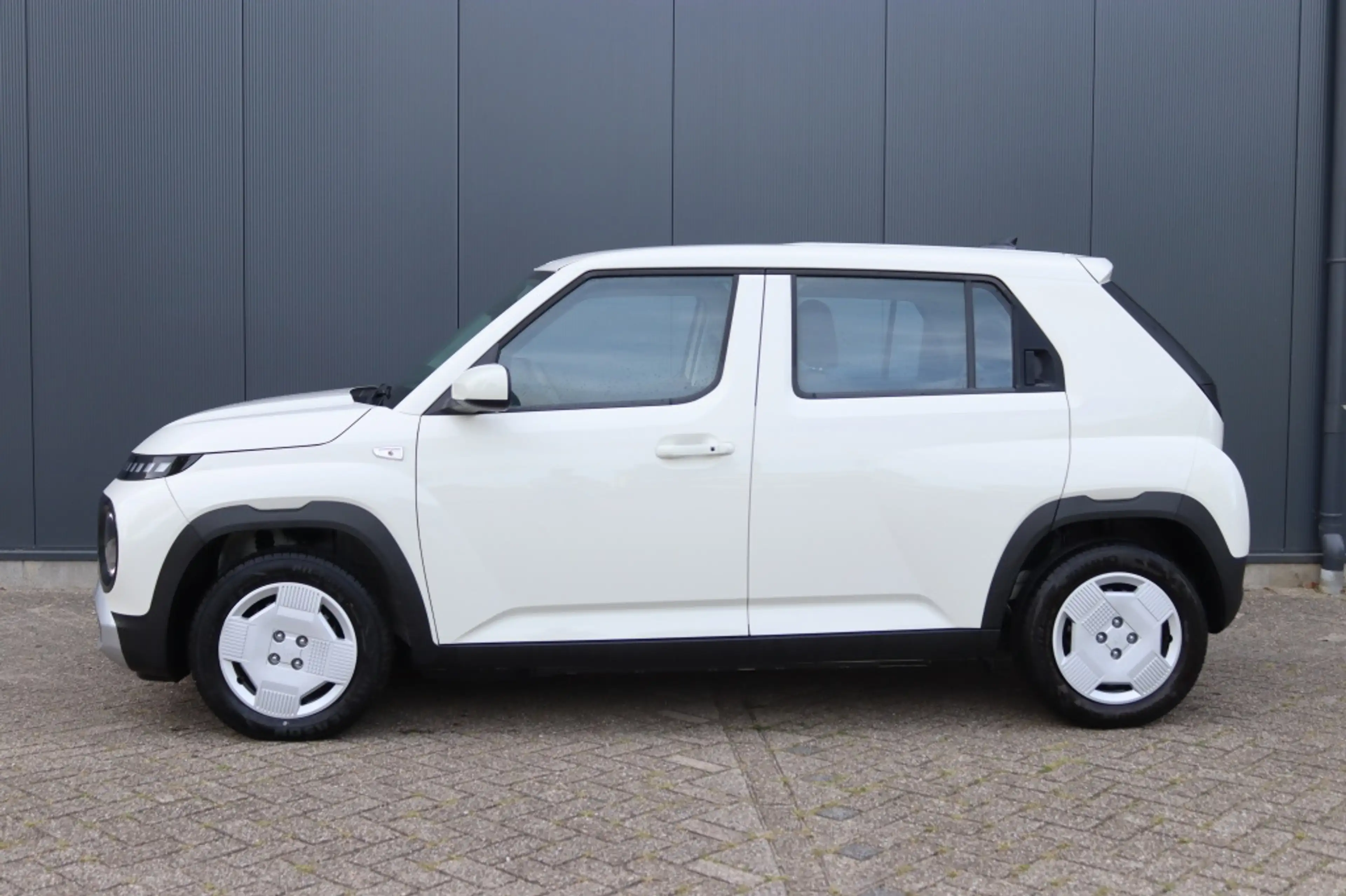 Hyundai Inster E-Motion 42 kWh|Navi|Climate|Cam|PDC|BTW-auto|Rijk — photo 4