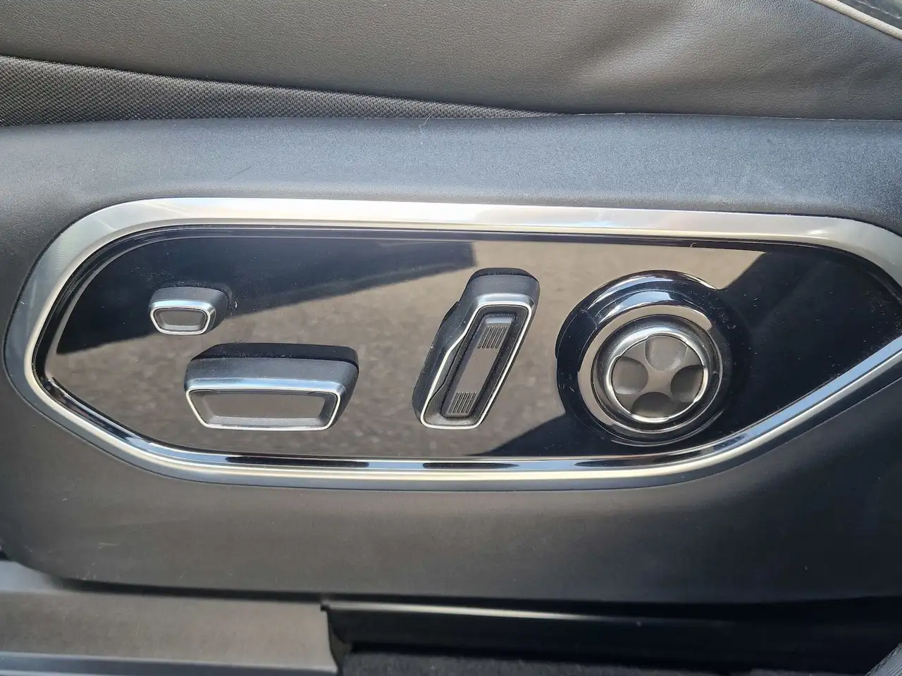 Jeep Grand Cherokee Summit Reserve Plug-In-Hybrid 4xe 20