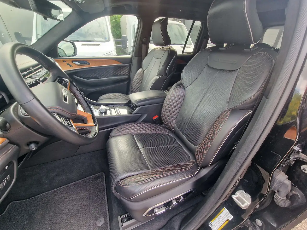 Jeep Grand Cherokee Summit Reserve Plug-In-Hybrid 4xe 9