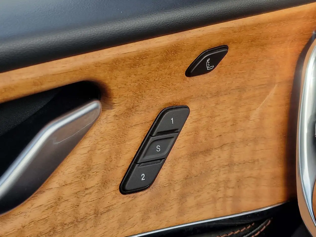 Jeep Grand Cherokee Summit Reserve Plug-In-Hybrid 4xe 23