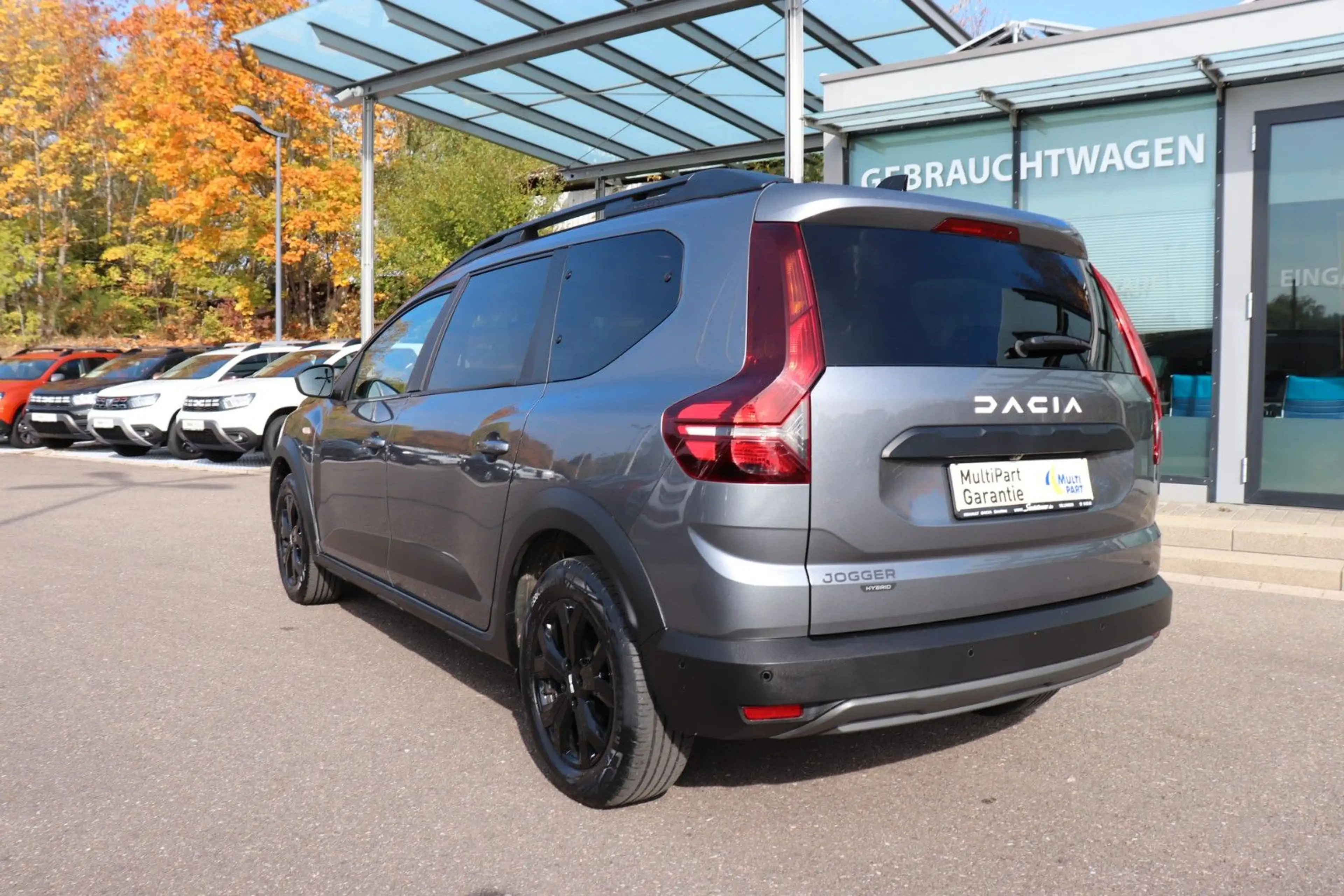 Dacia Jogger Extreme 1.6 Hybrid 140, 7-Sitzer, Komfort — photo 3