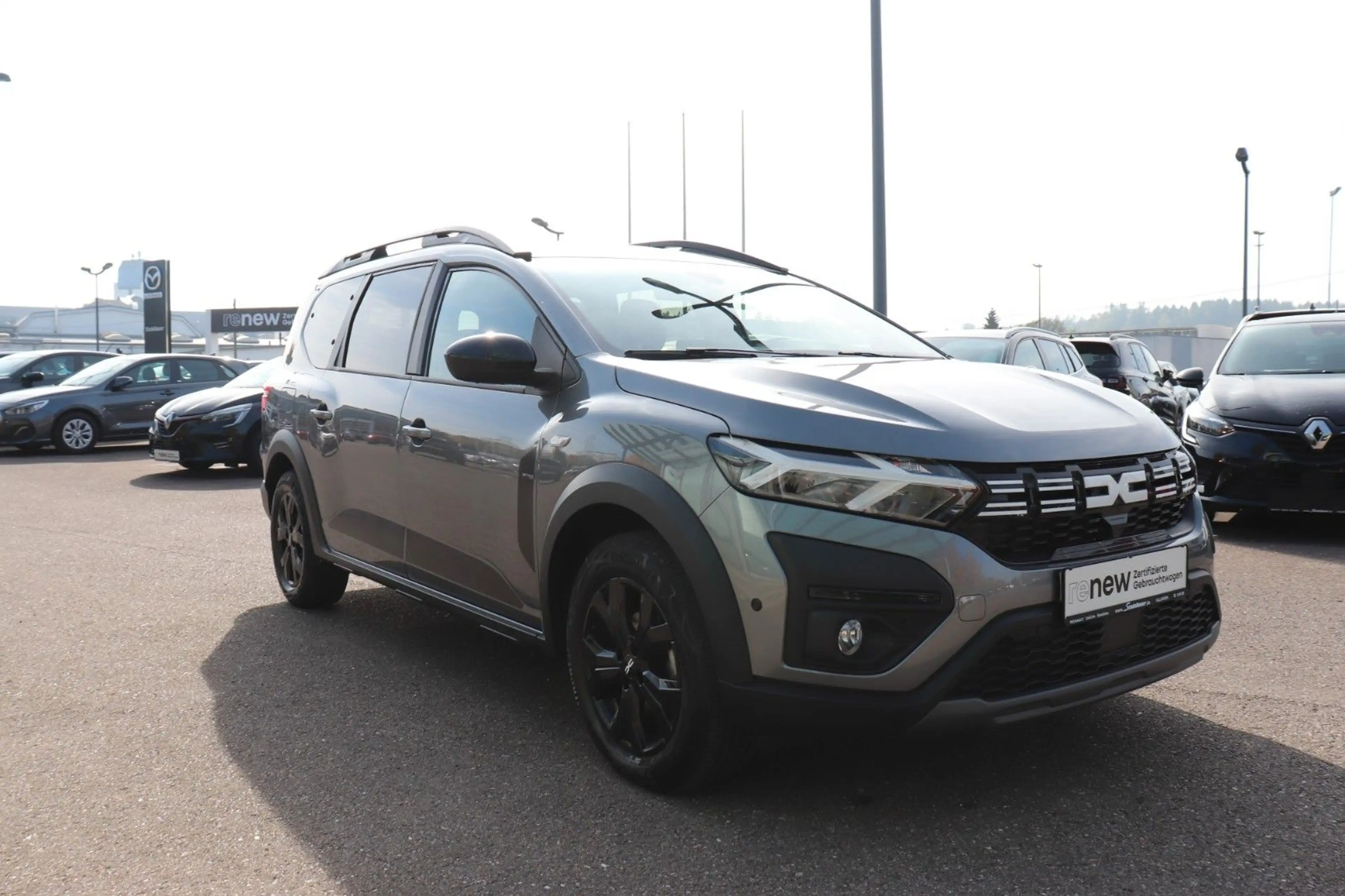 Dacia Jogger Extreme 1.6 Hybrid 140, 7-Sitzer, Komfort — photo 7