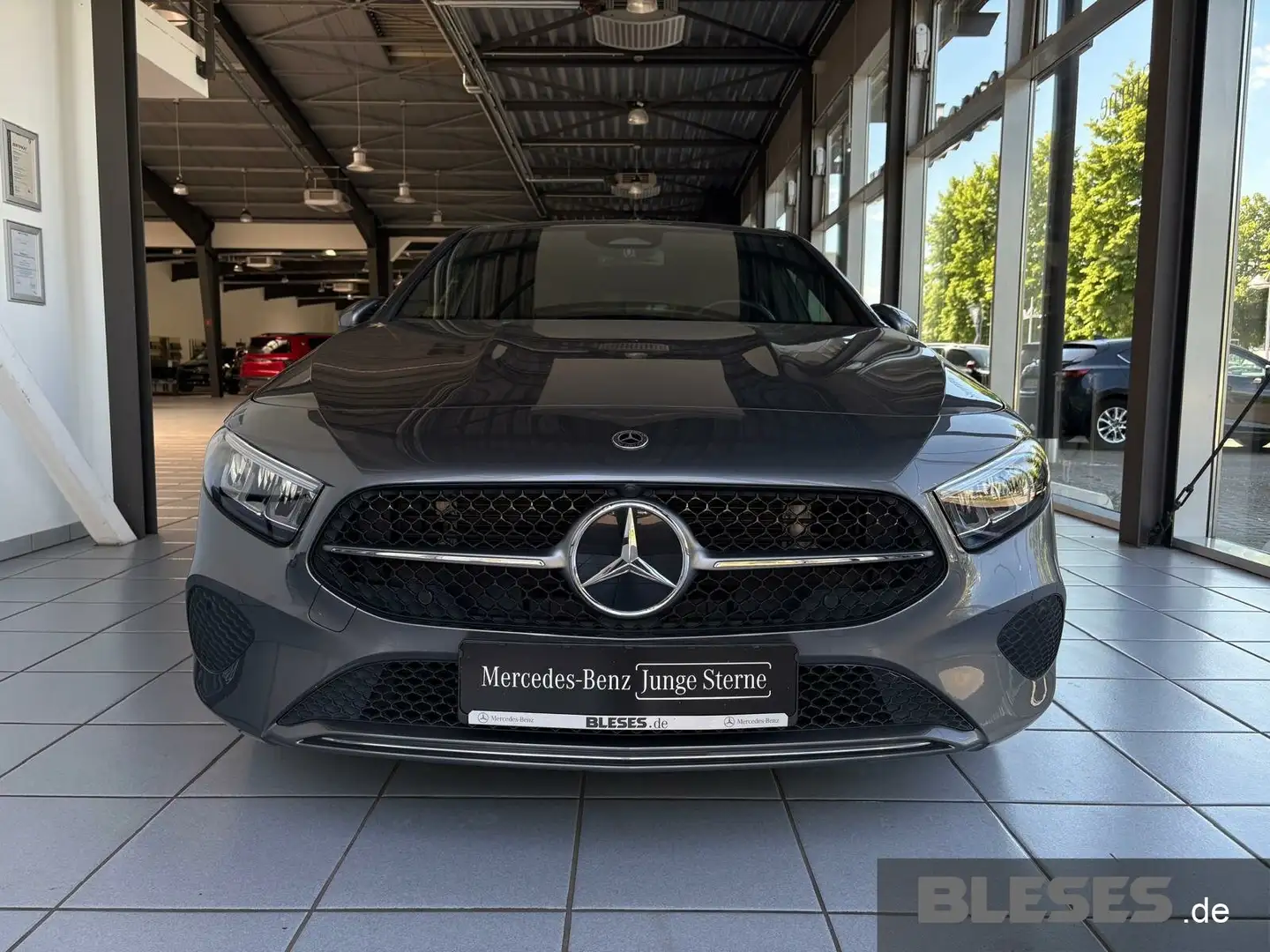 Mercedes-Benz A 200 A 200 Progressive+7G-DCT+MBUX Pre+LED+Kamera+DAB Grau - 2