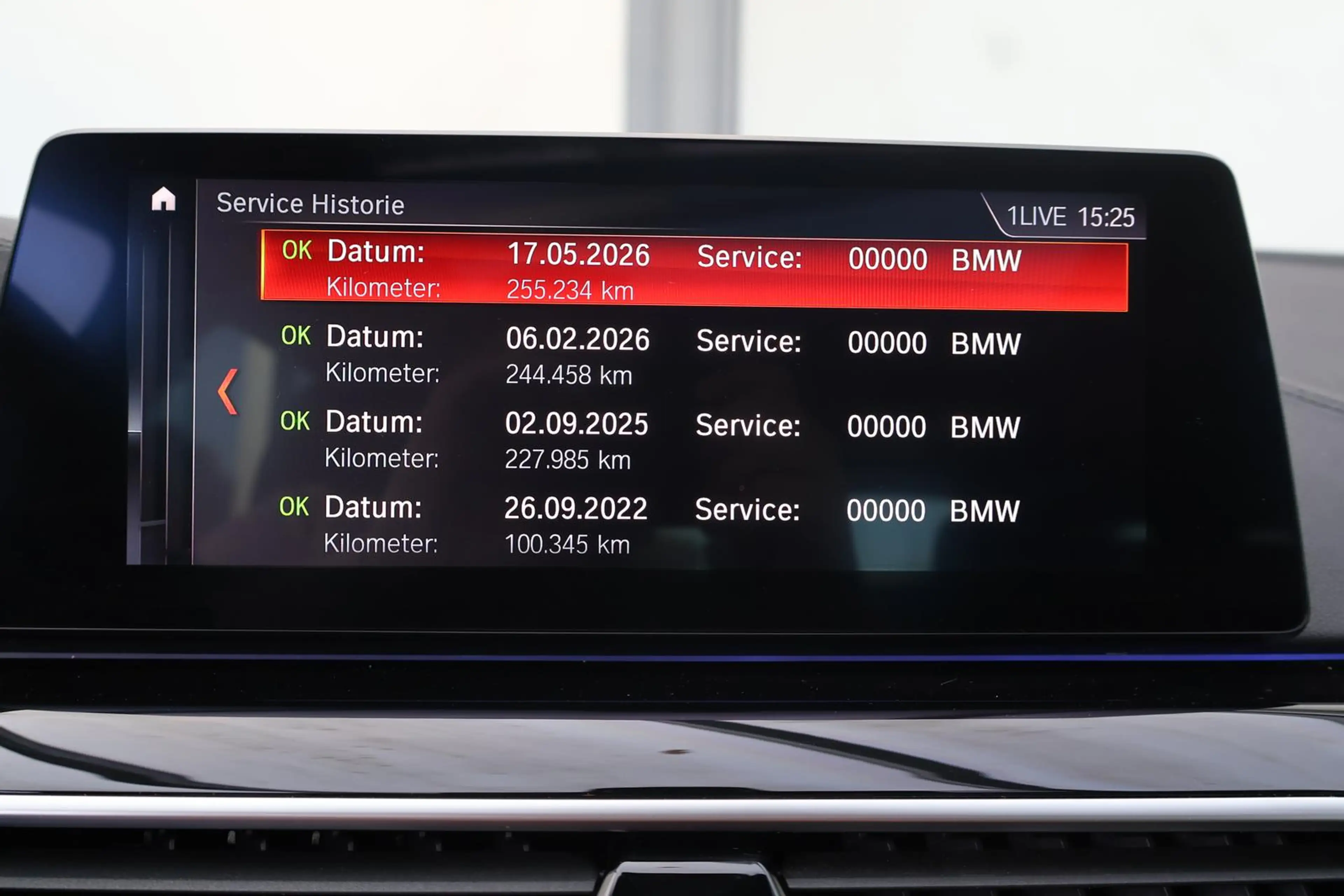 BMW 530 d Touring Luxury Line HuD Pano LED AHK Navi — photo 14