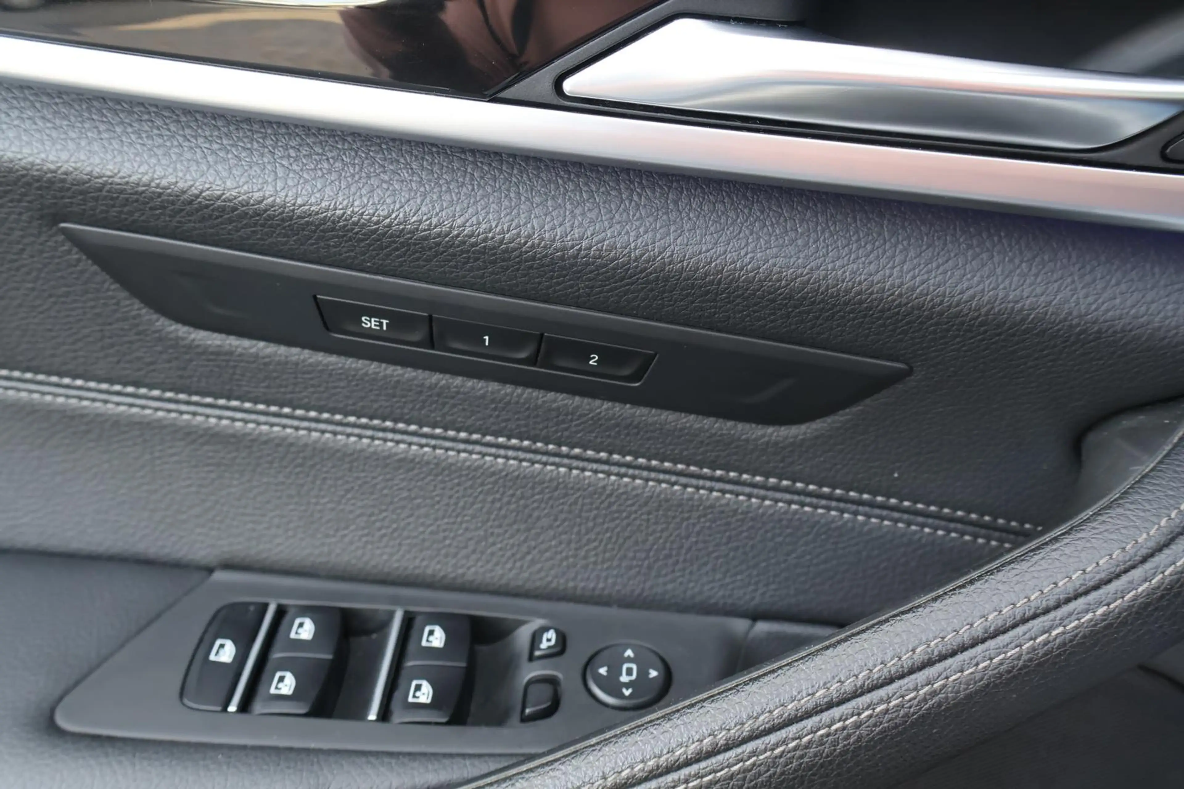 BMW 530 d Touring Luxury Line HuD Pano LED AHK Navi — photo 9
