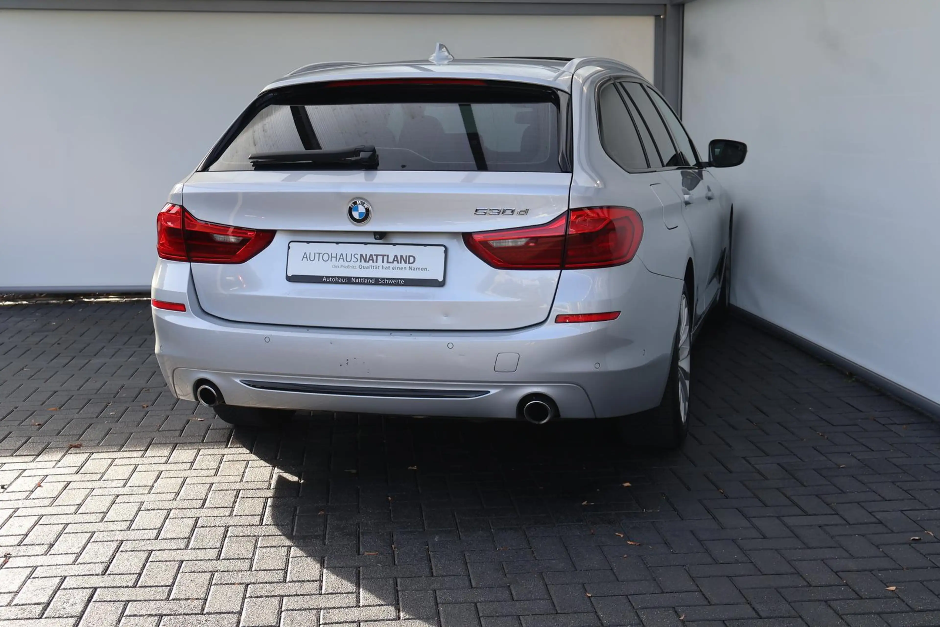 BMW 530 d Touring Luxury Line HuD Pano LED AHK Navi — photo 7