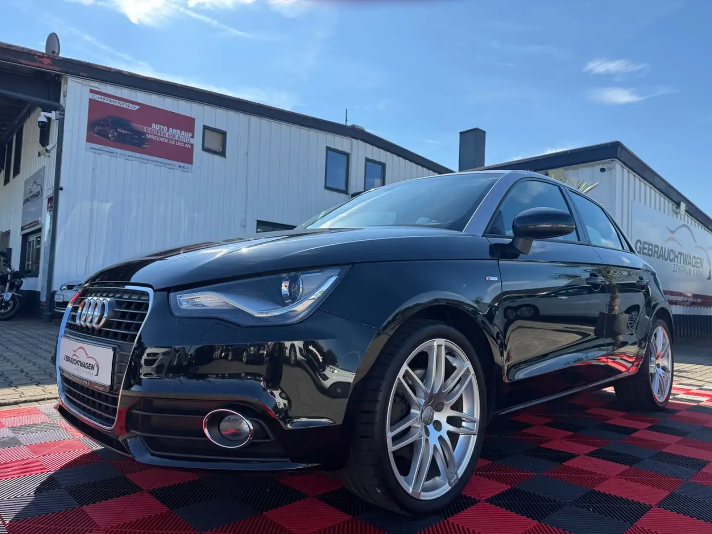 Audi A1 1.4 TFSI SPORTBACK *S-Line*Bi-Xenon* Schwarz - 1