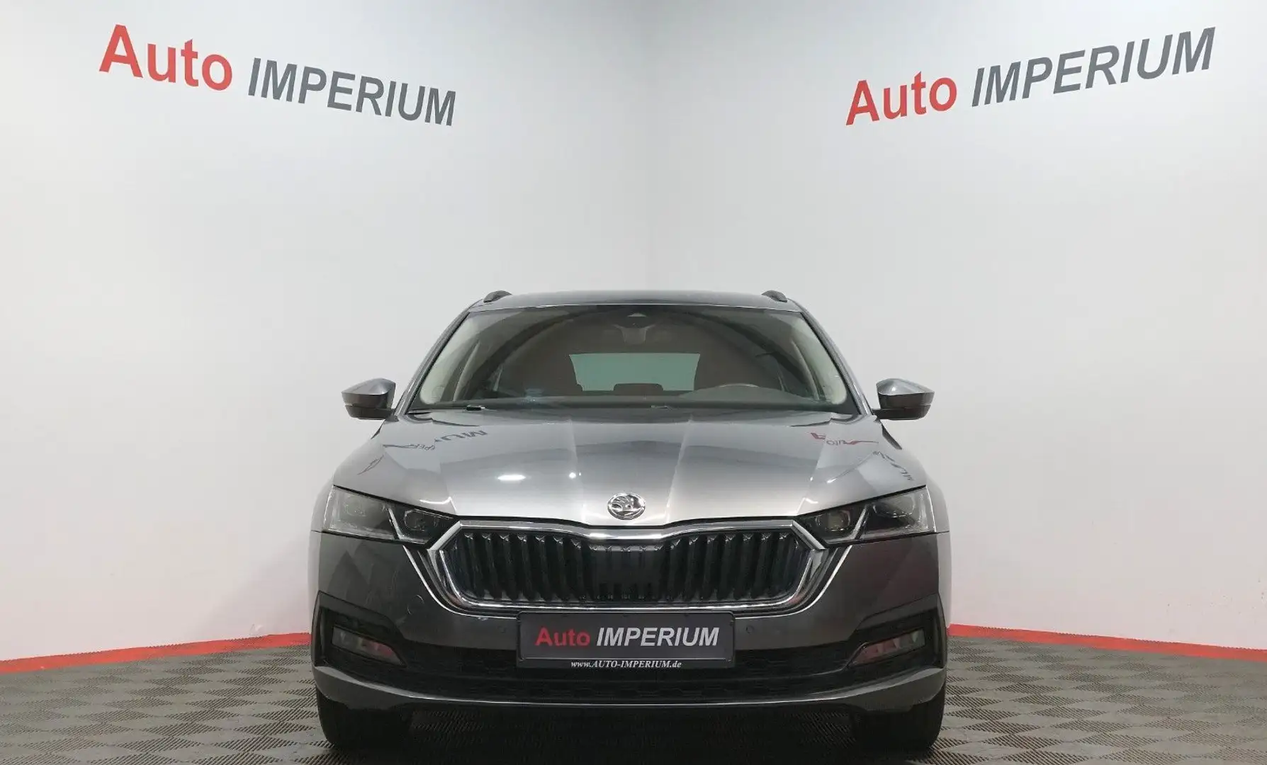 Skoda Octavia 2.0 TDI Combi Tour 4x4*ACC*MATRIX*DAB* Gris - 2