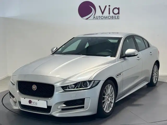 Jaguar XE 2.0 D - 163 ch BVA E-Performance R-Sport