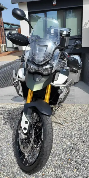 Triumph Tiger 900 - foto 2