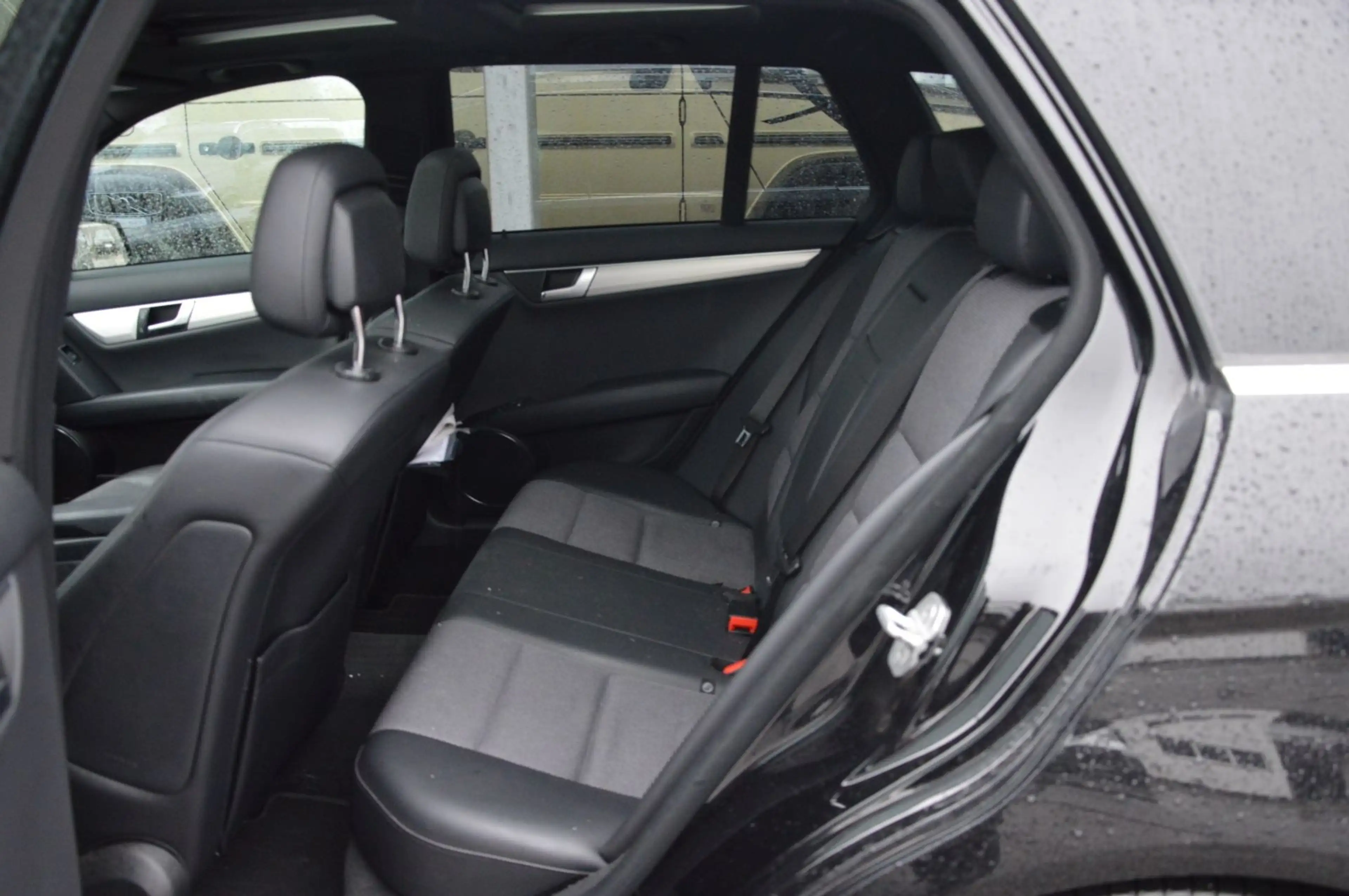 Mercedes-Benz C 220 *AMG*PANO*STANDHEIZUNG*NAVI*7-G*SPORTPAKET — photo 12