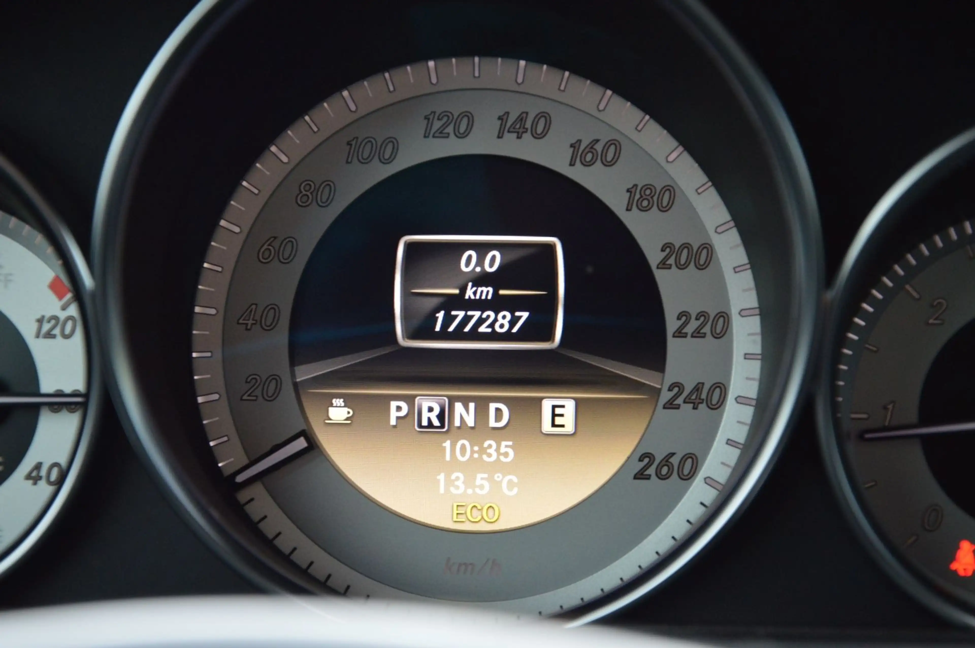 Mercedes-Benz C 220 *AMG*PANO*STANDHEIZUNG*NAVI*7-G*SPORTPAKET — photo 10