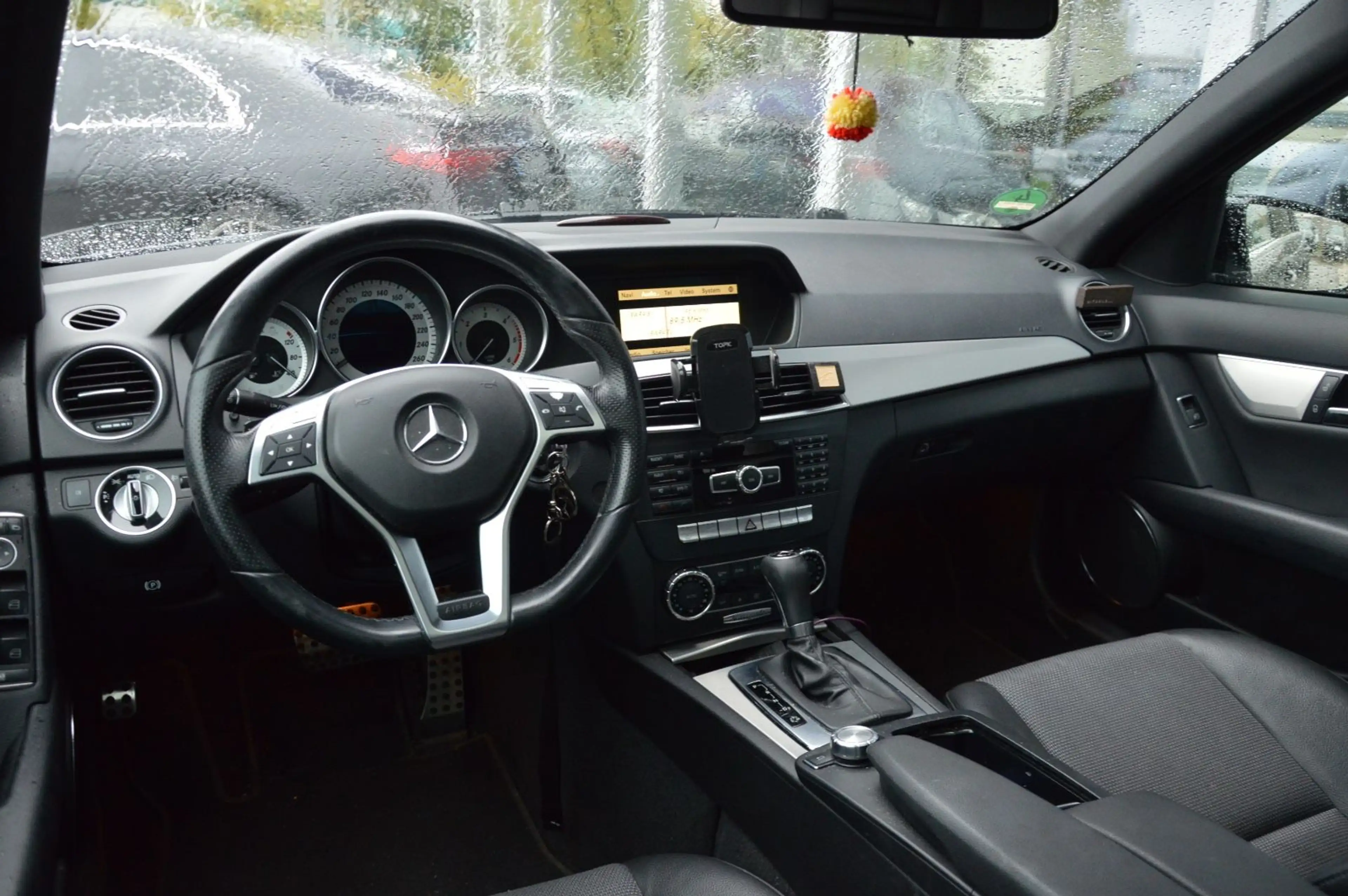 Mercedes-Benz C 220 *AMG*PANO*STANDHEIZUNG*NAVI*7-G*SPORTPAKET — photo 11