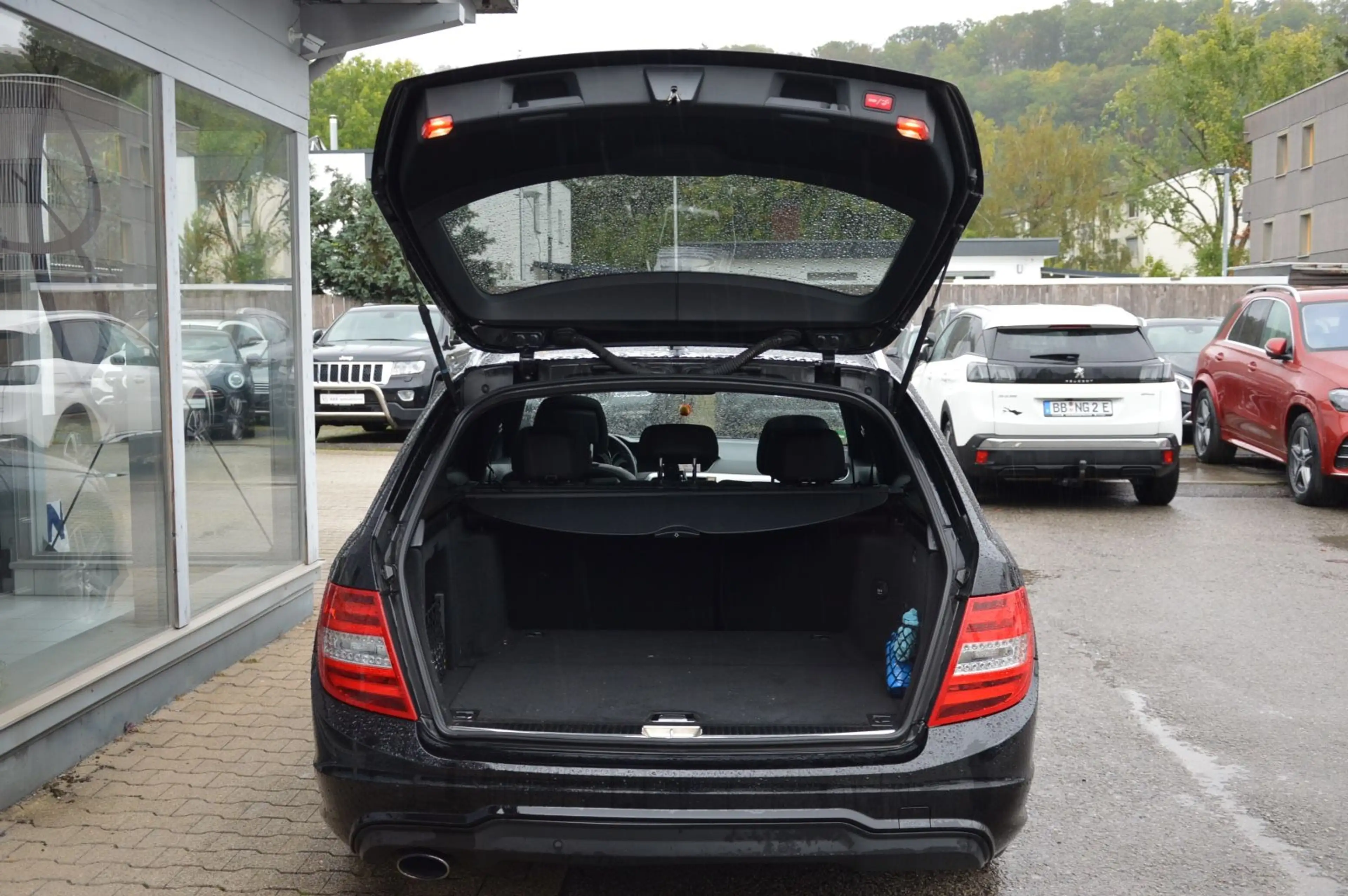 Mercedes-Benz C 220 *AMG*PANO*STANDHEIZUNG*NAVI*7-G*SPORTPAKET — photo 8