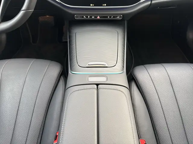 Mercedes-Benz E 300 de 4MATIC T-Modell All-Terrain mit EQ Hybrid Ansicht 18