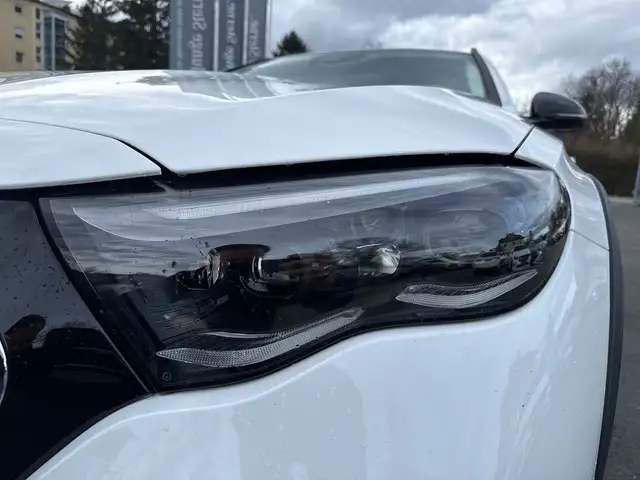 Mercedes-Benz E 300 de 4MATIC T-Modell All-Terrain mit EQ Hybrid Ansicht 15